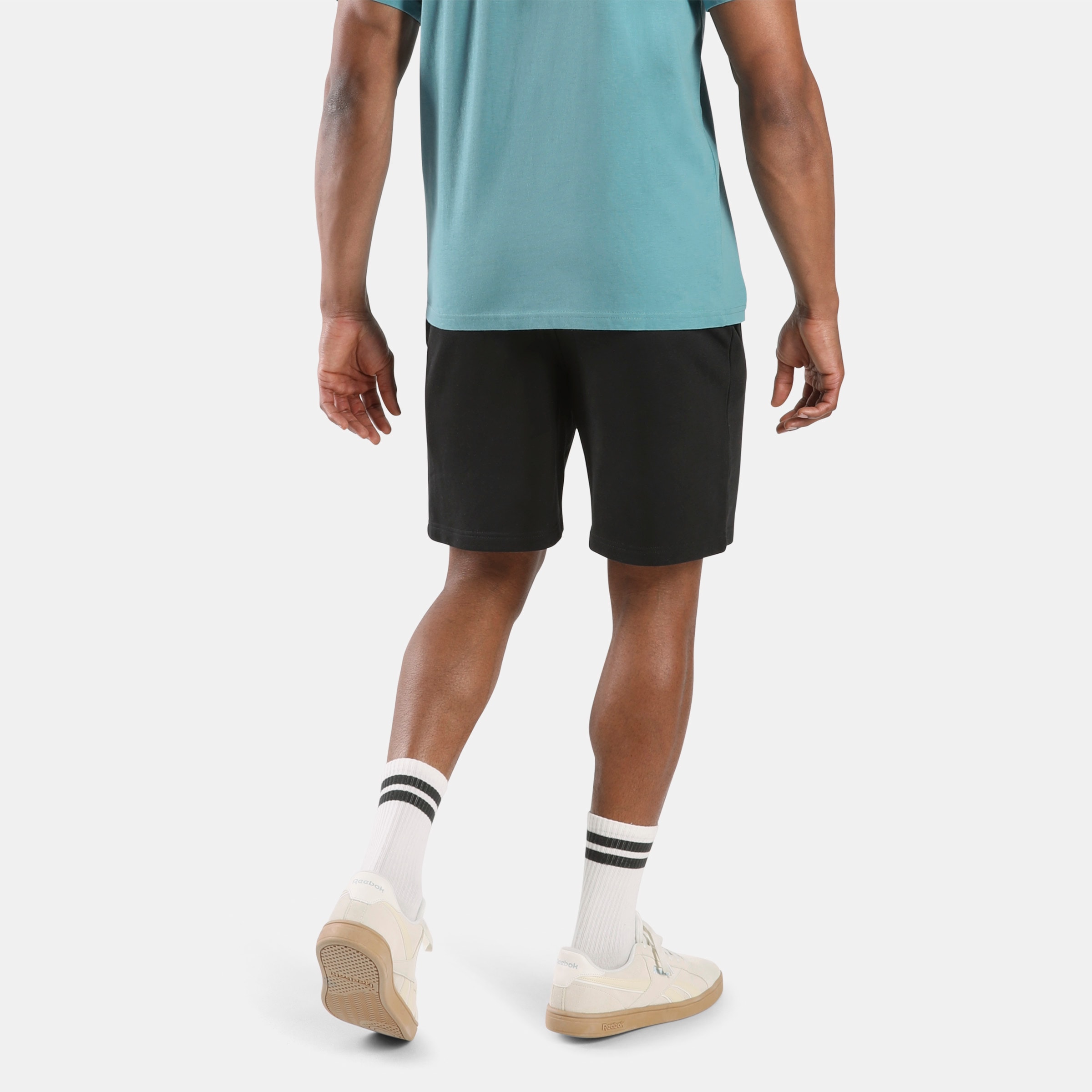 Reebok Sweatshorts »ID 2-COLOUR LOGO FRENCH TERRY 7" SHORT«  coupe sportive, en coton et polyester