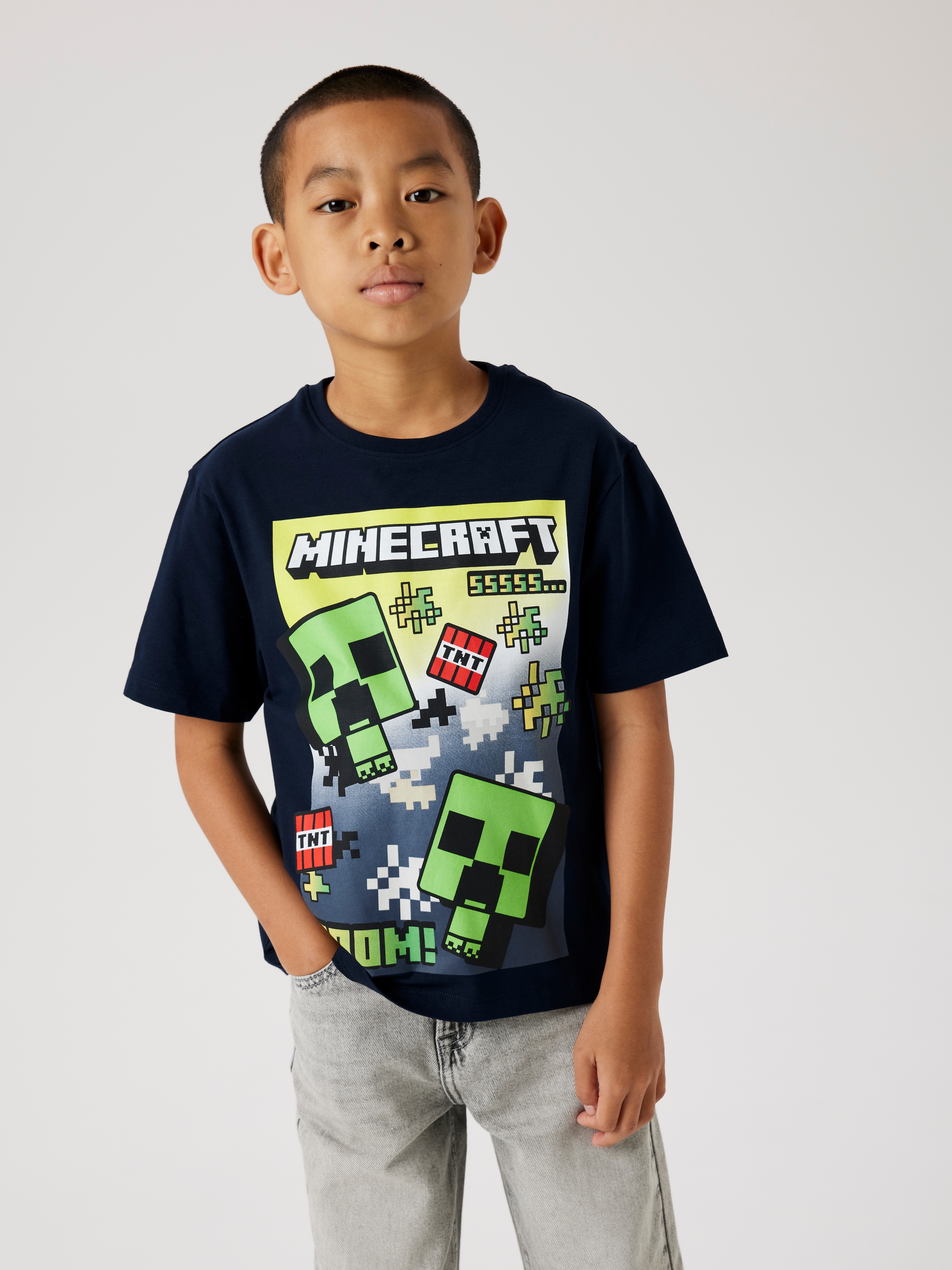 Image of Name It T-Shirt "NKMMUS für Jungen mit Minecraft-Print und elastischem Bund" regular fit, Jersey, Rundhals, Print