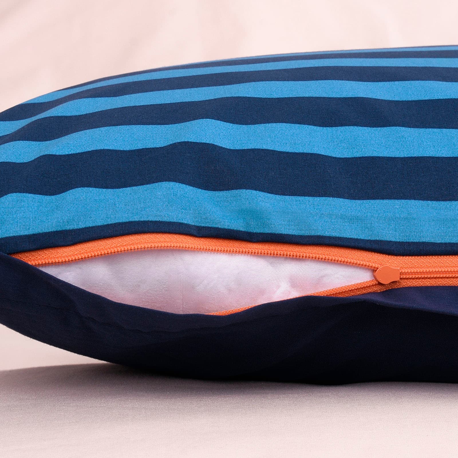 TOM TAILOR HOME Linge de lit »MEDIUM STRIPES in Gr. 135x200cm, 155x220cm oder 200x220cm« 2 cuis new bedroom, avec fermeture éclair de marque colorée