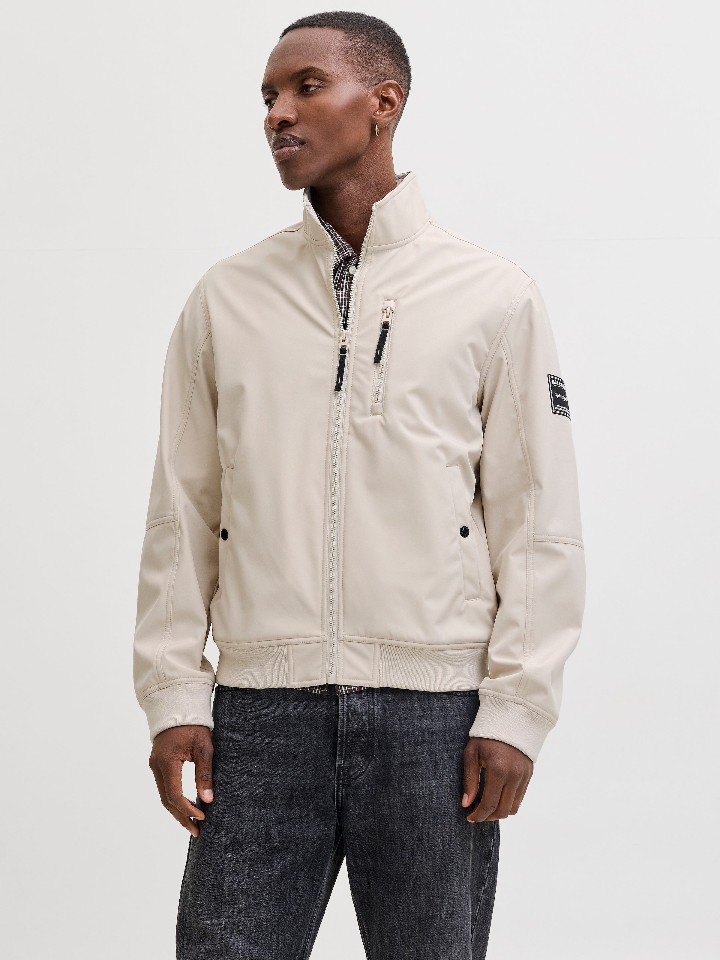 Jack & Jones Softshelljacke »JJEPARKER SOFTSHELL BOMBER SN« mit Brust-Reissverschluss