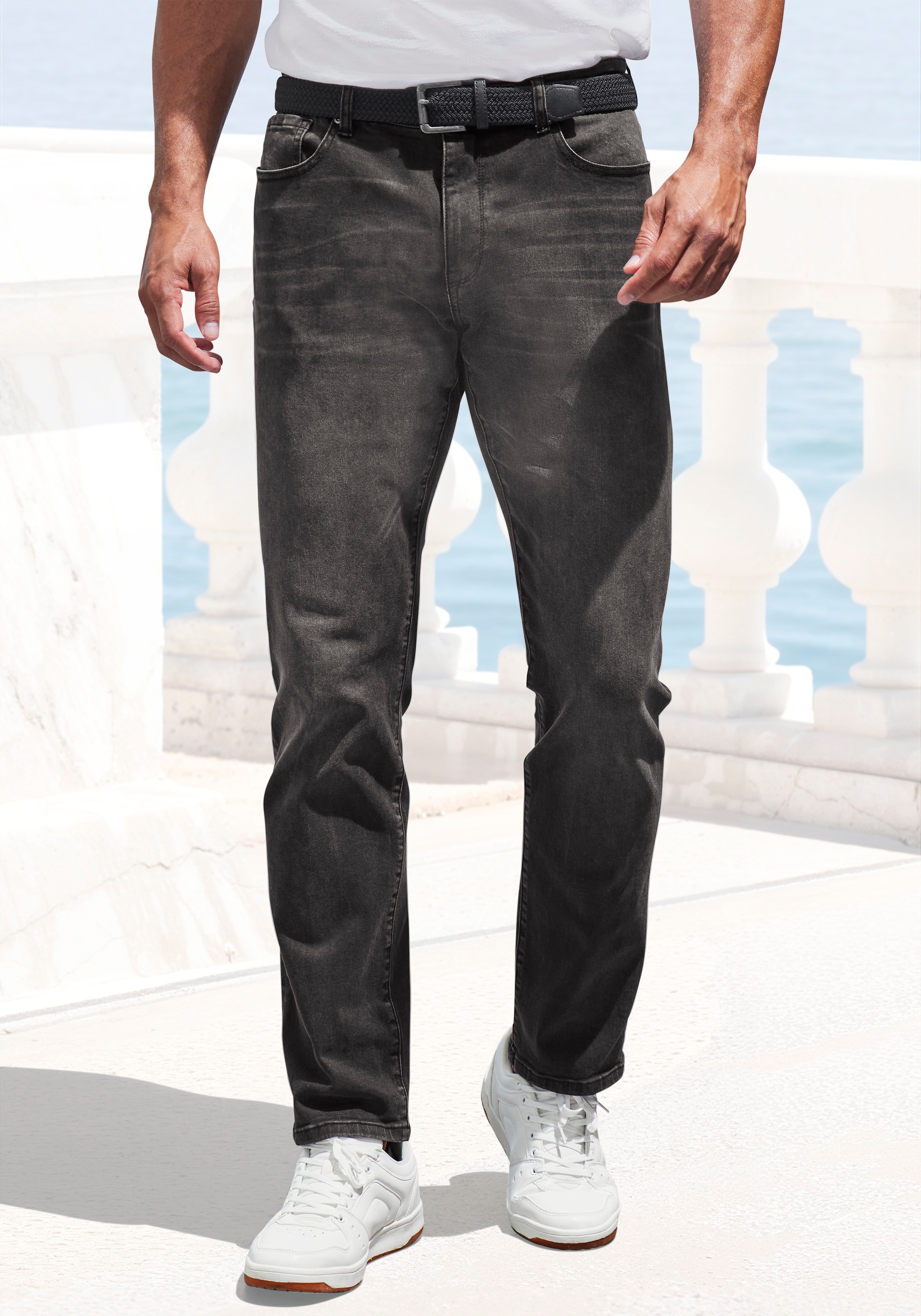 5-Pocket-Jeans »Straight-fit Jeans«, aus elastischer Denim-Qualität