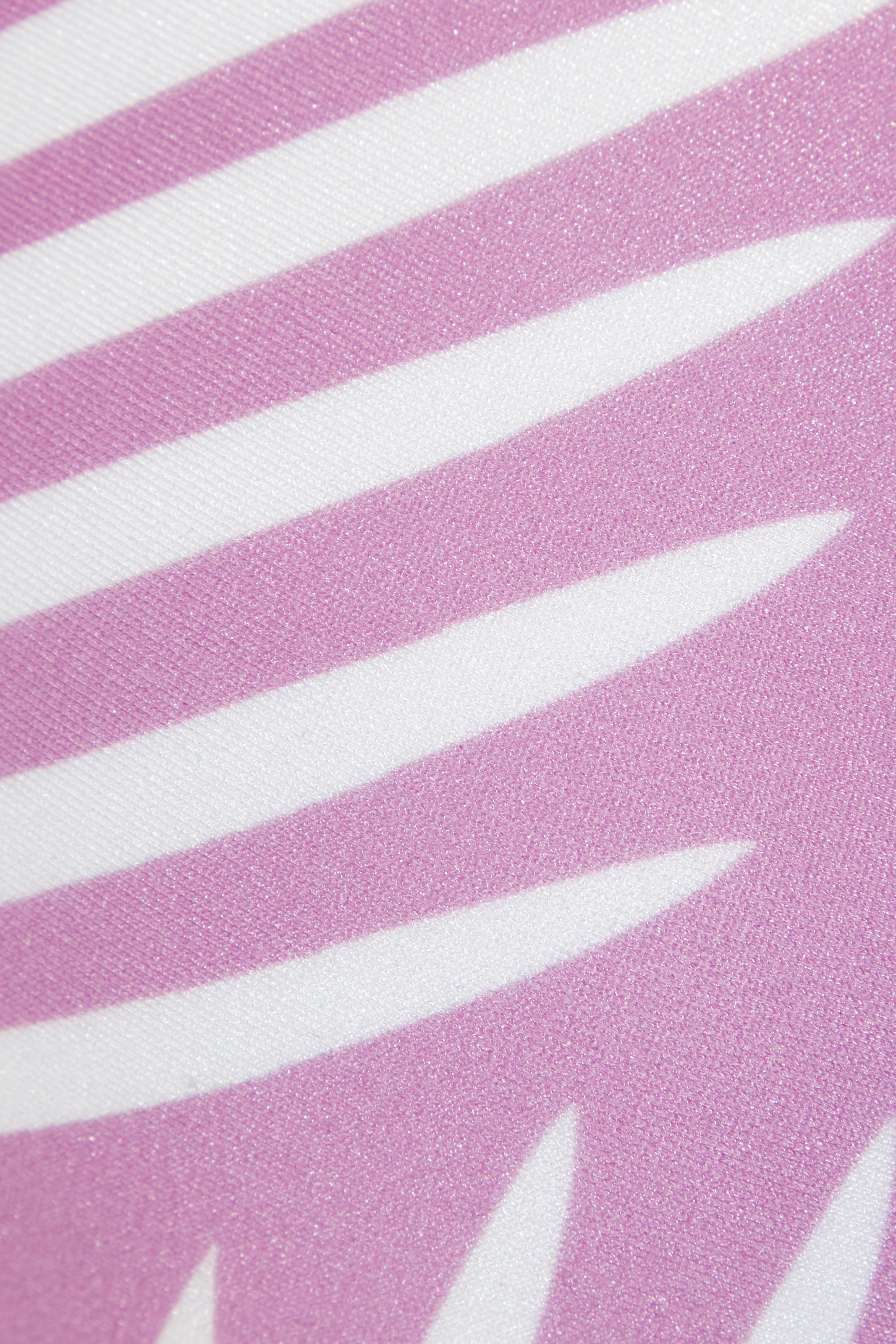 LASCANA Bügel-Bikini-Top »Liv« Mit goldfarbenen Schnallen