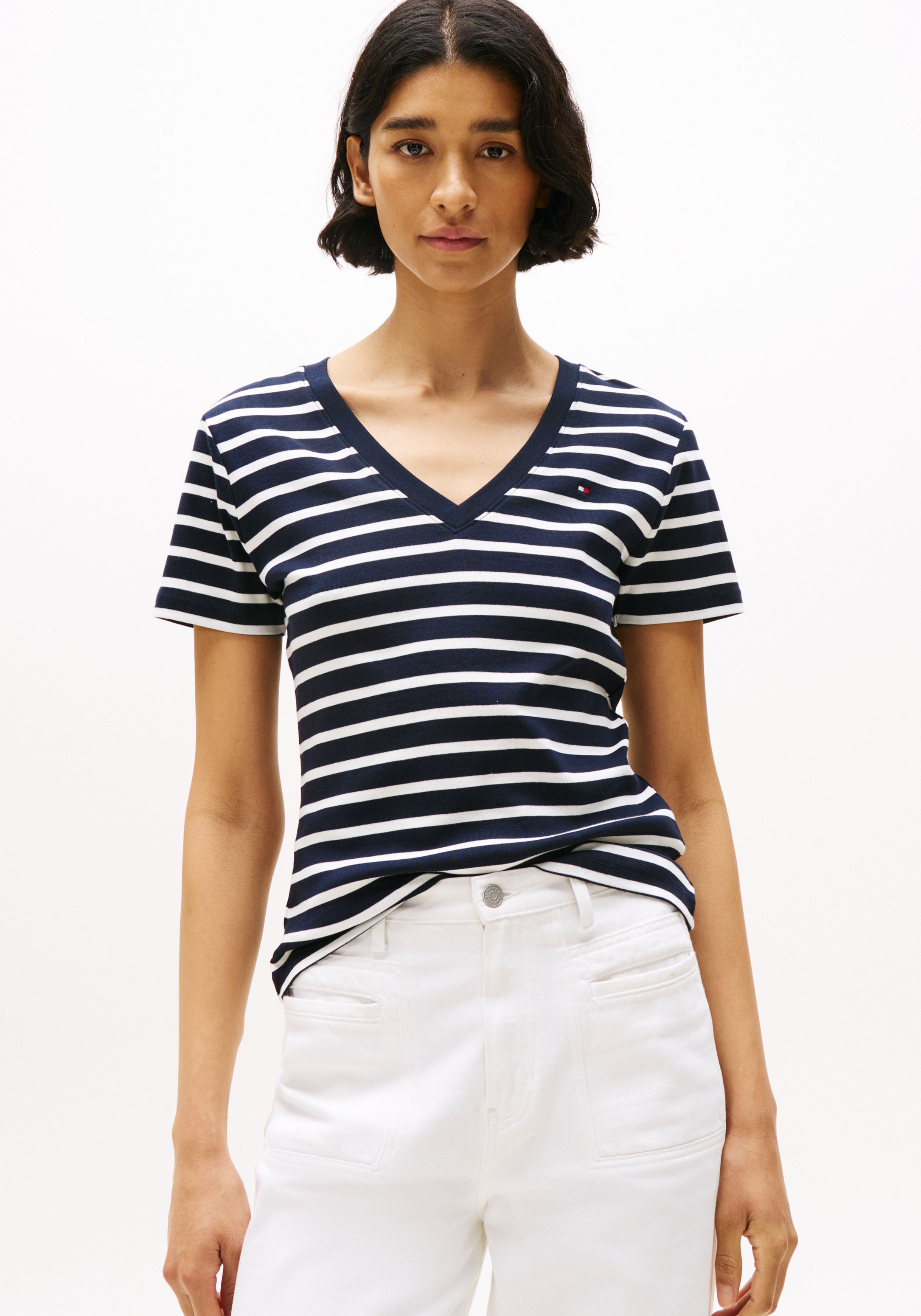 Tommy Hilfiger T-Shirt »CODY, Slim Fit«, mit V-Ausschnitt