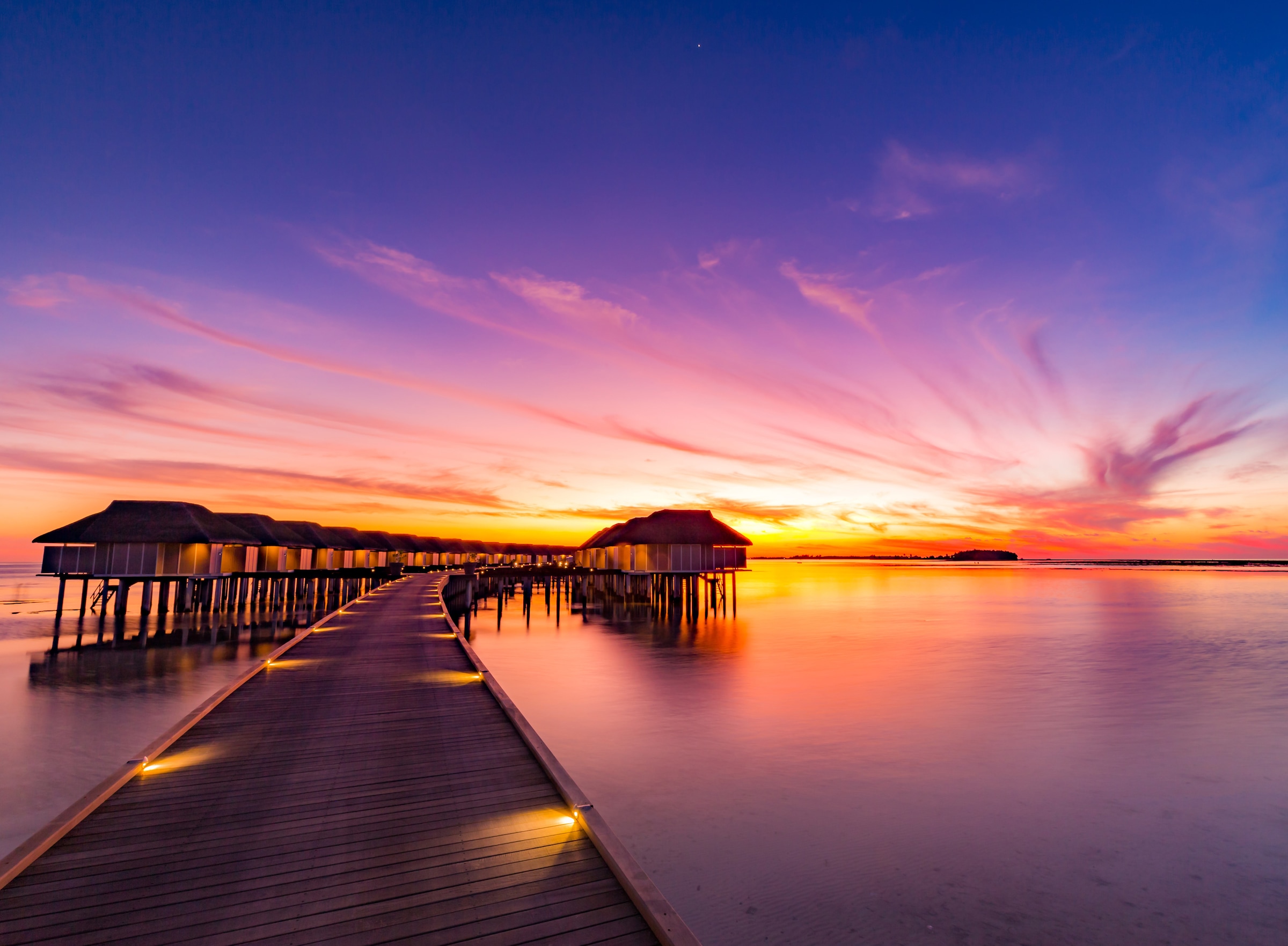 Image of Papermoon Fototapete »Sunset Pier Maldives« bei Ackermann Versand Schweiz
