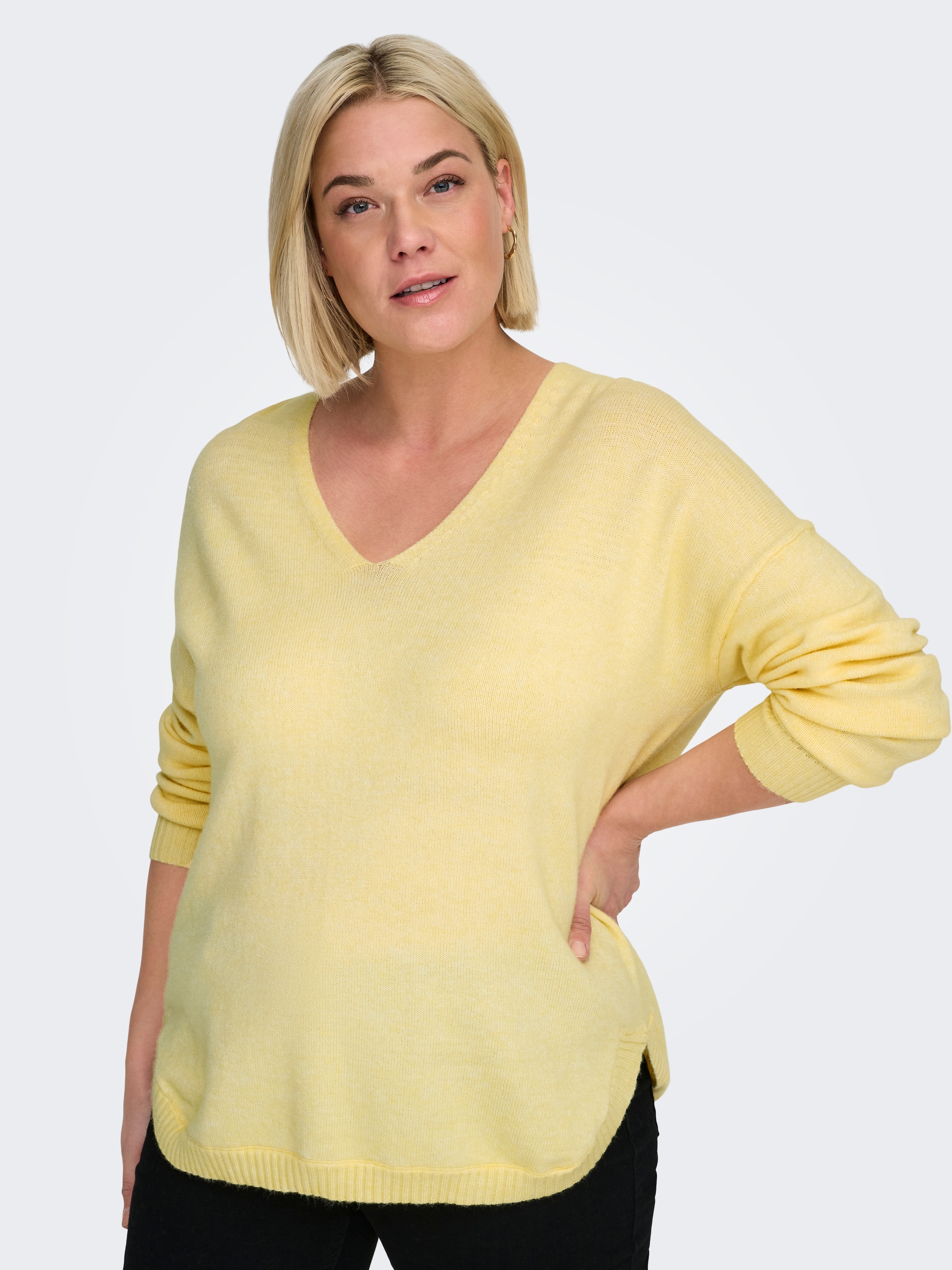 Image of ONLY CARMAKOMA V-Ausschnitt-Pullover "CARMARGARETA LS PULLOVER KNT NOOS" Viskosemischung, regular fit