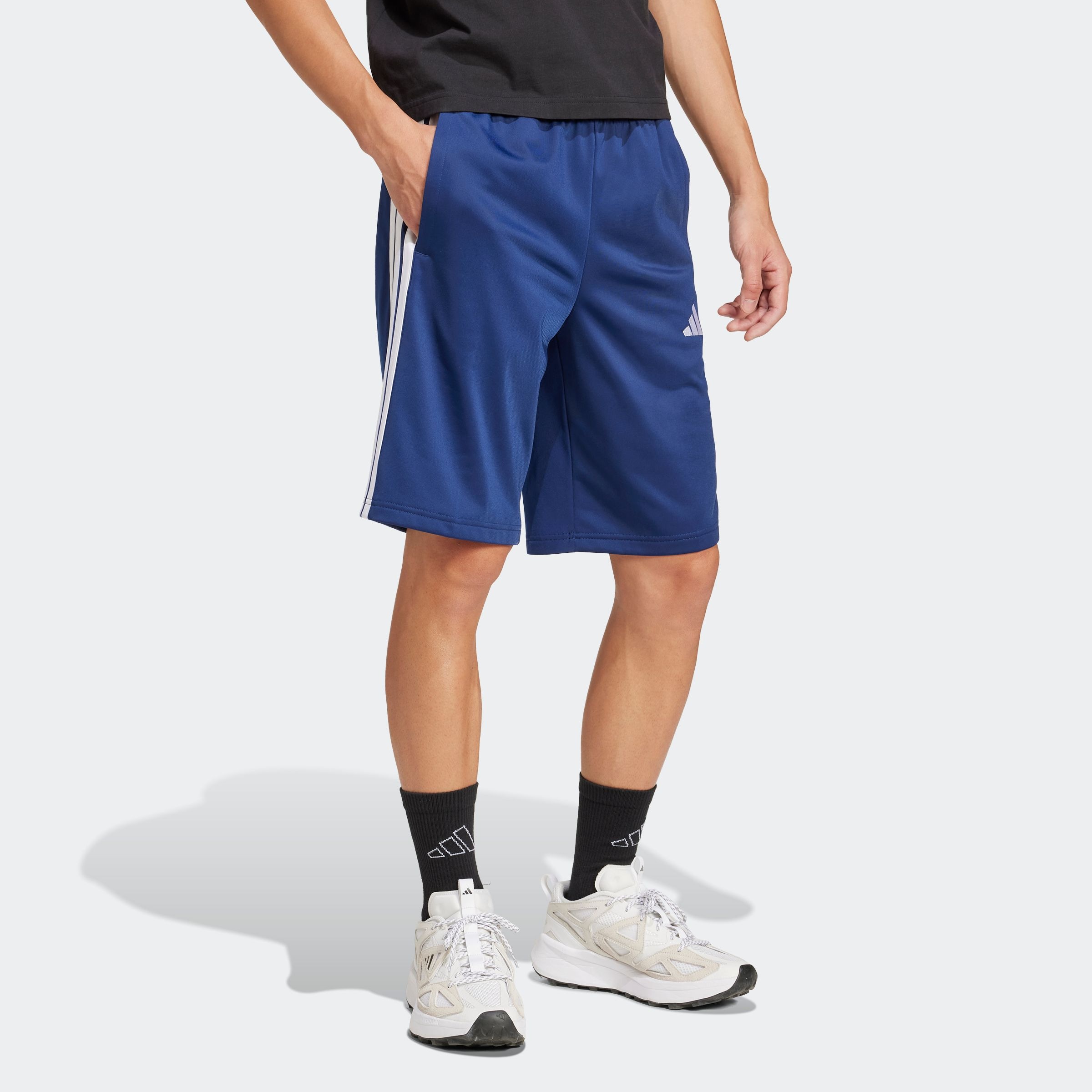 Image of adidas Sportswear Shorts "3-STREIFEN TRICOT REGULAR FIT"