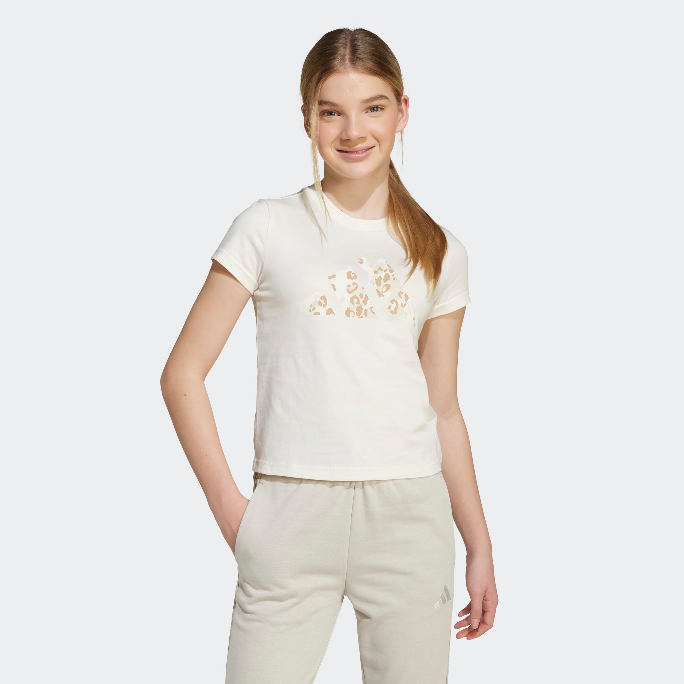Image of adidas Sportswear T-Shirt "ADIDAS GIRLS ANIMAL BIG LOGO SINGLE JERSEY- FÜR KINDER UND TEENS" mit Rundhalsausschnitt, ohne Verschluss, mit Animalprint