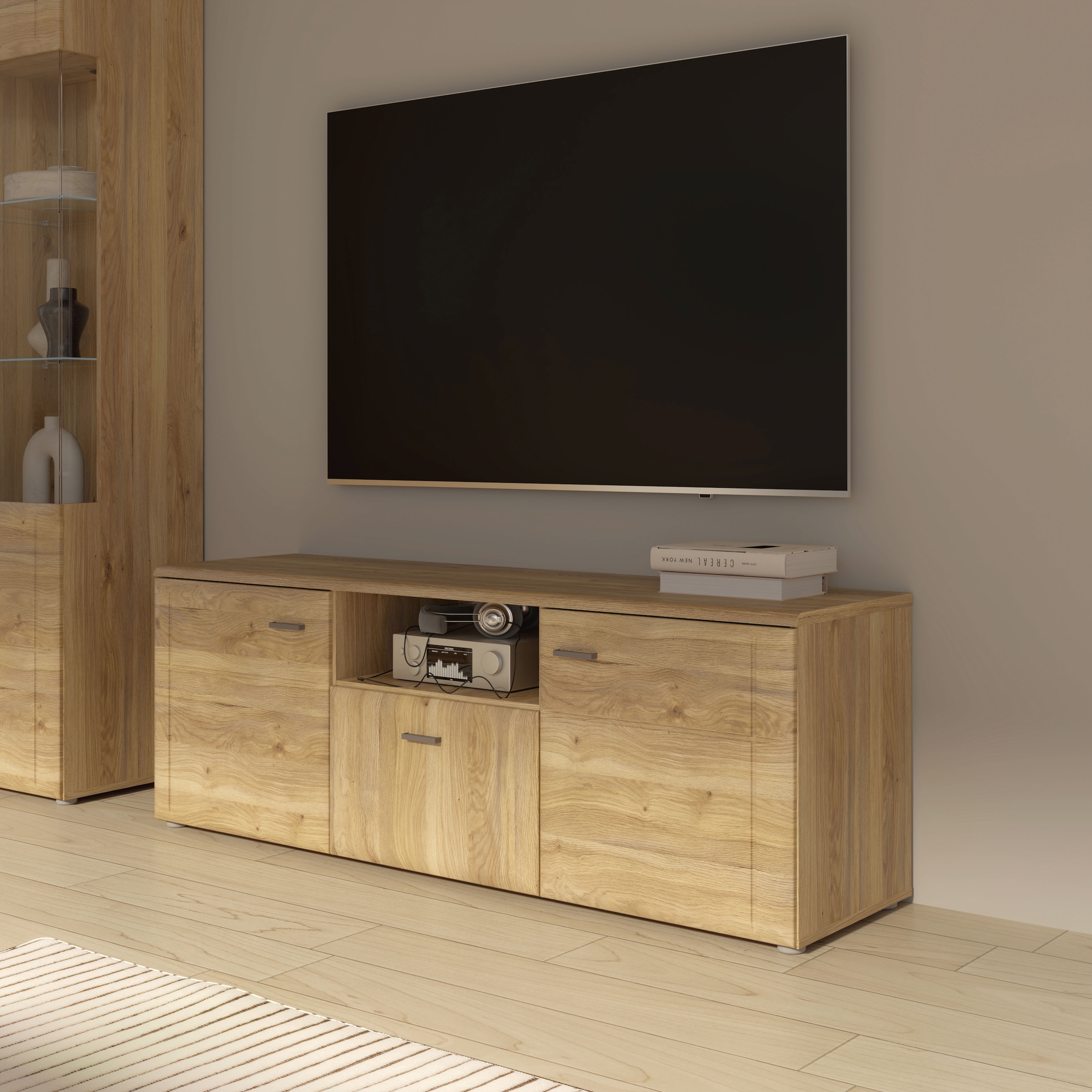 FORTE Lowboard »Akinori TV-Board, TV-Schrank« TV Board, MDF Front, Holzoptik; Metallgriffe, Vollauzug, Soft Close