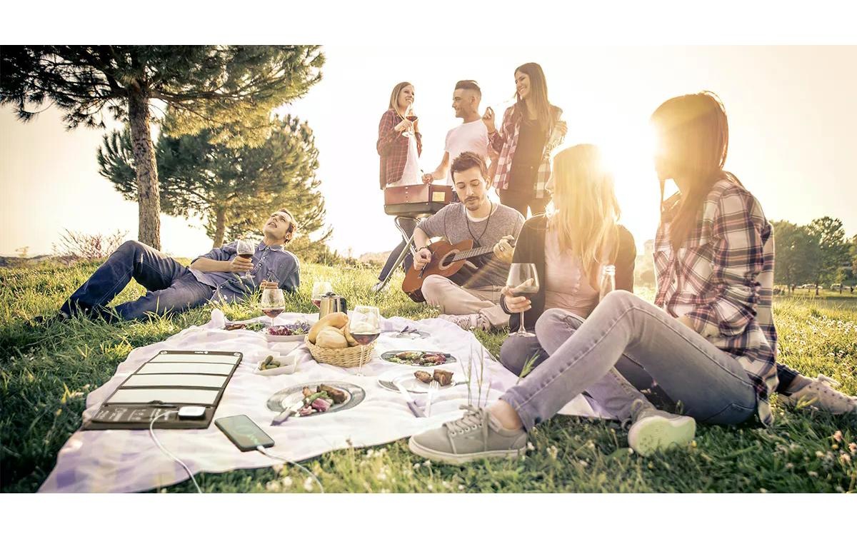 Solarladegerät »BigBlue Solar B401E 28 W USB«