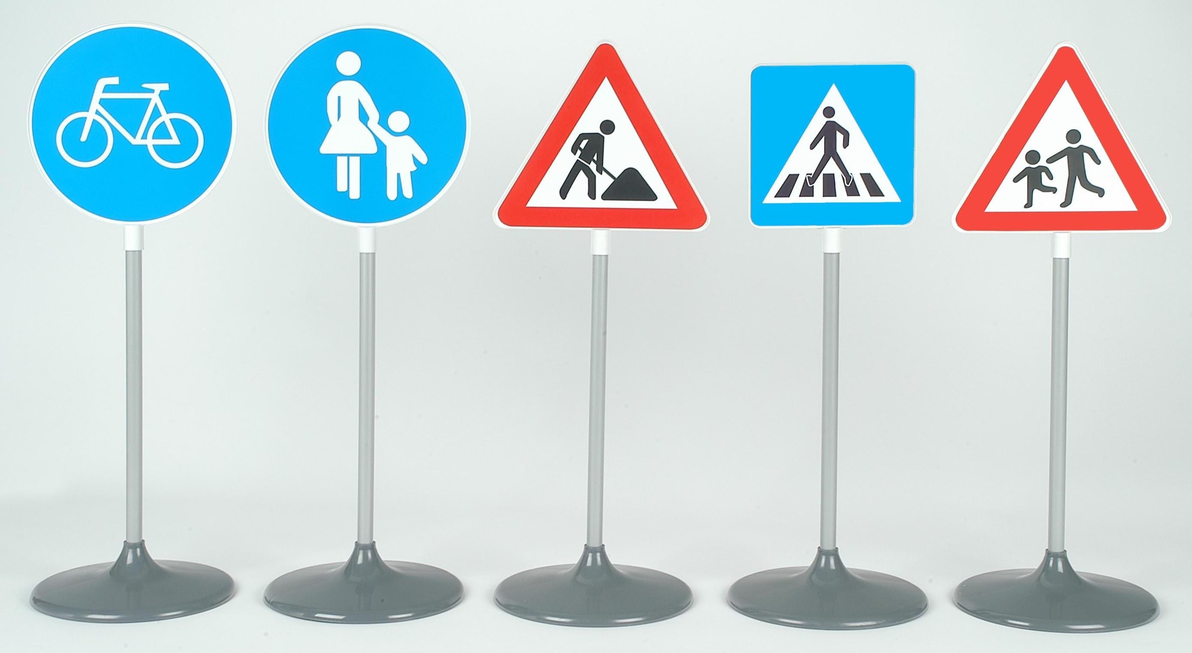 Image of Klein Spiel-Verkehrszeichen "Verkehrsschilder-Set B, 5 Schilder" Made in Germany