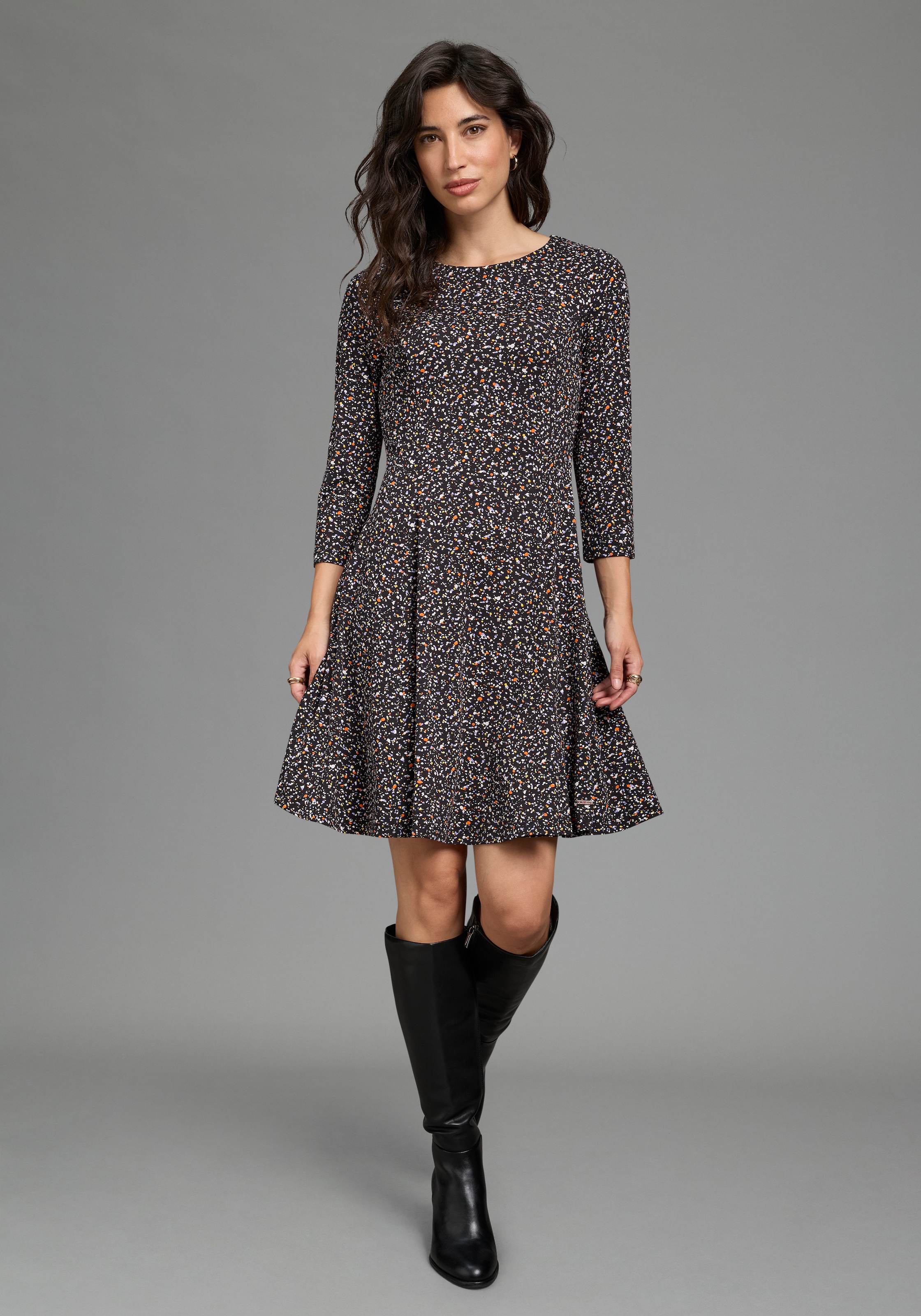 Laura Scott Robe en jersey Robe sportive-féminine, longueur genou, avec motif floral intégral