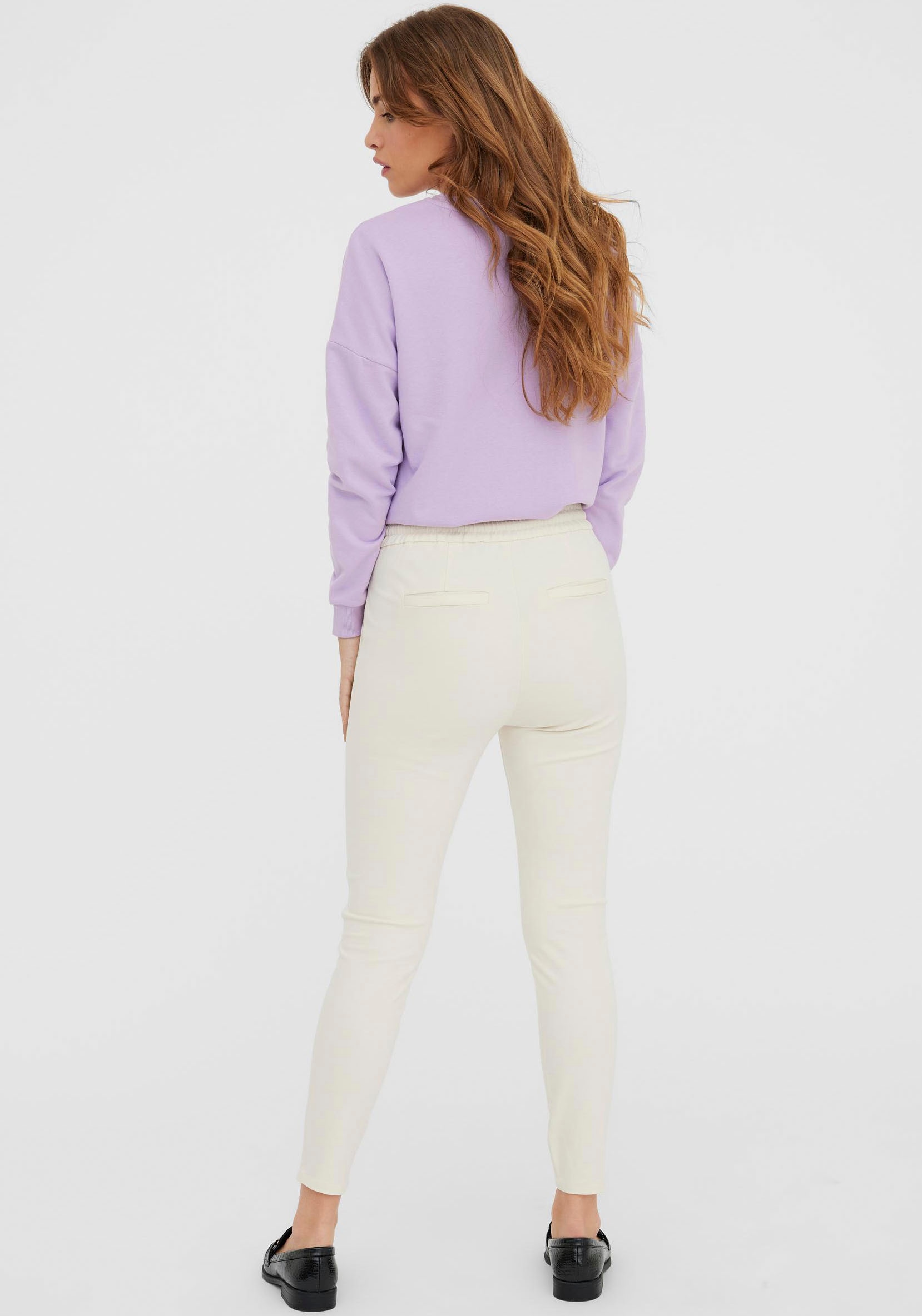 Vero Moda Jogger Pants »VMEVA MR LOOSE STRING PANT GA NOOS«, hinten mit elastischem Bündchen