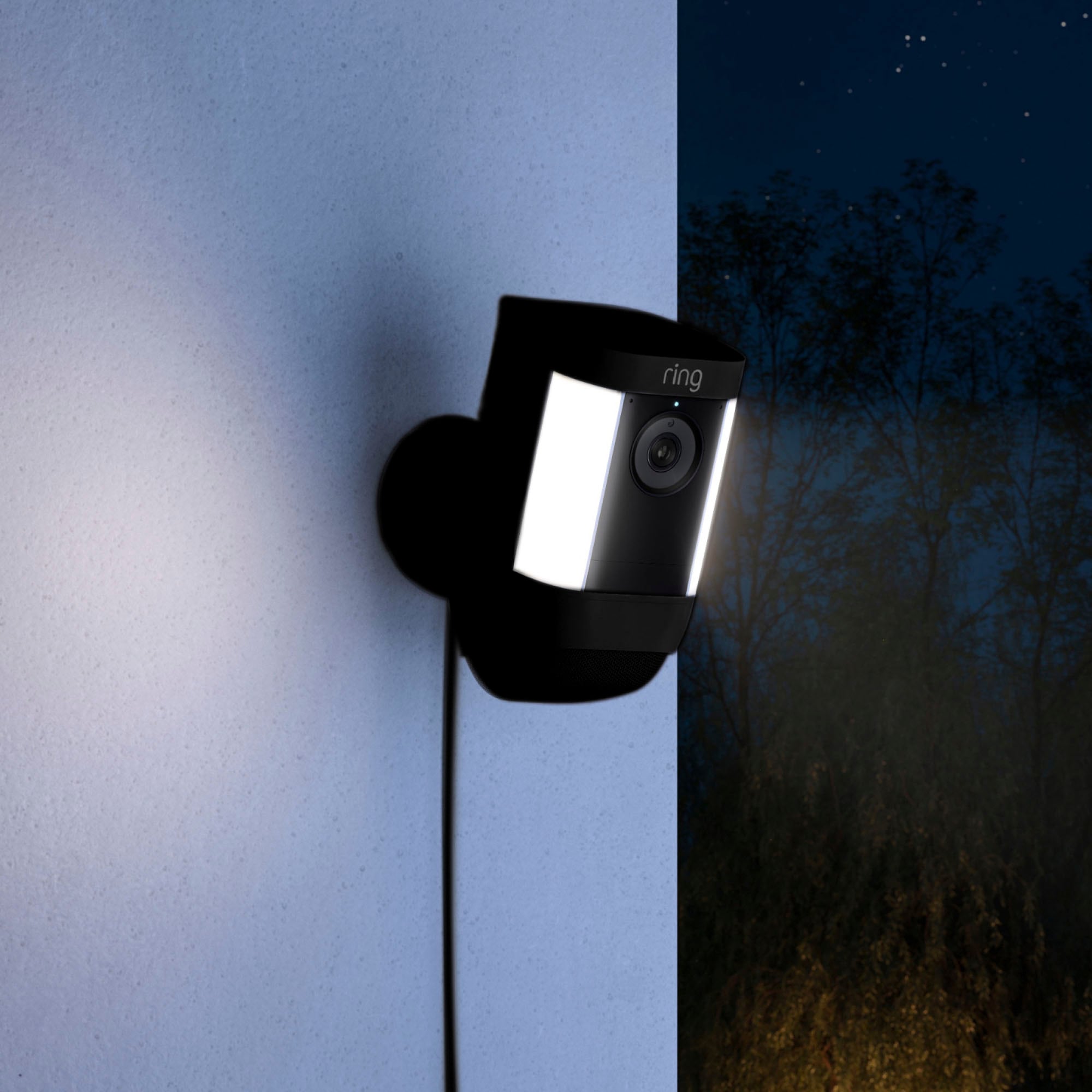 Ring Überwachungskamera »Spotlight Kamera Pro Netzstecker Schwarz«, Aussenbereich