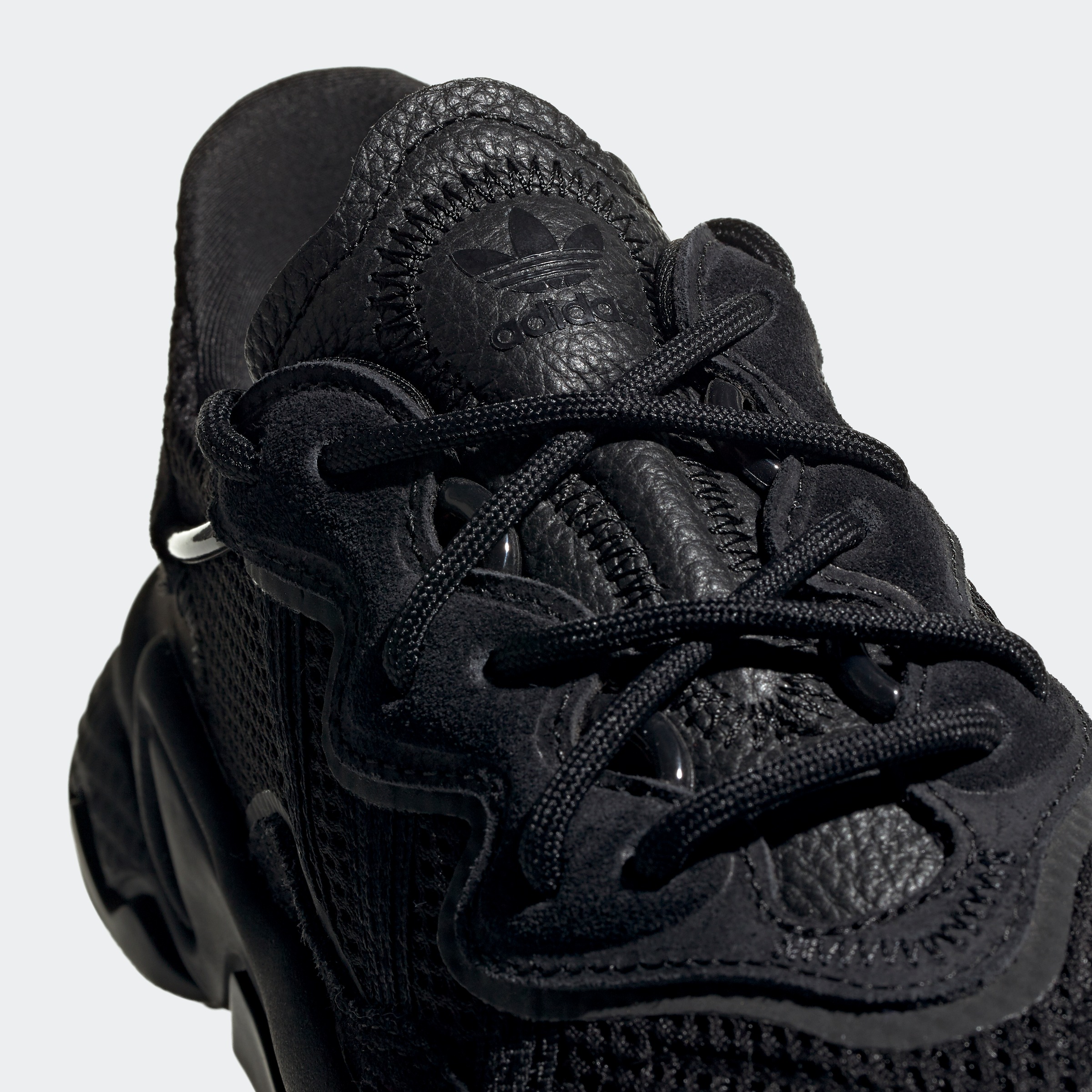 adidas Originals Sneaker »OZWEEGO«