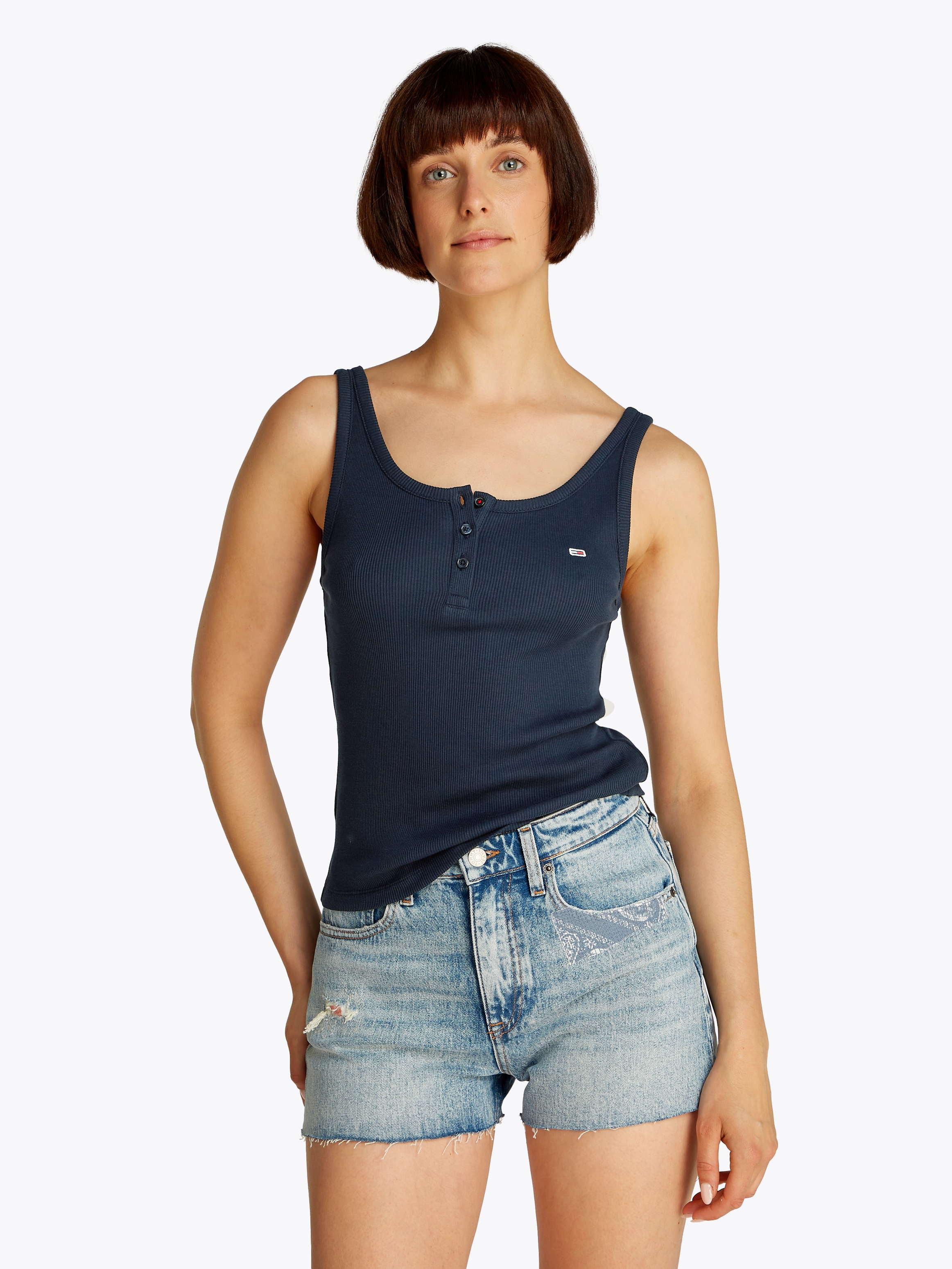 TOMMY JEANS Tanktop »TJW SLIM BUTTON TANK«, mit Knopf