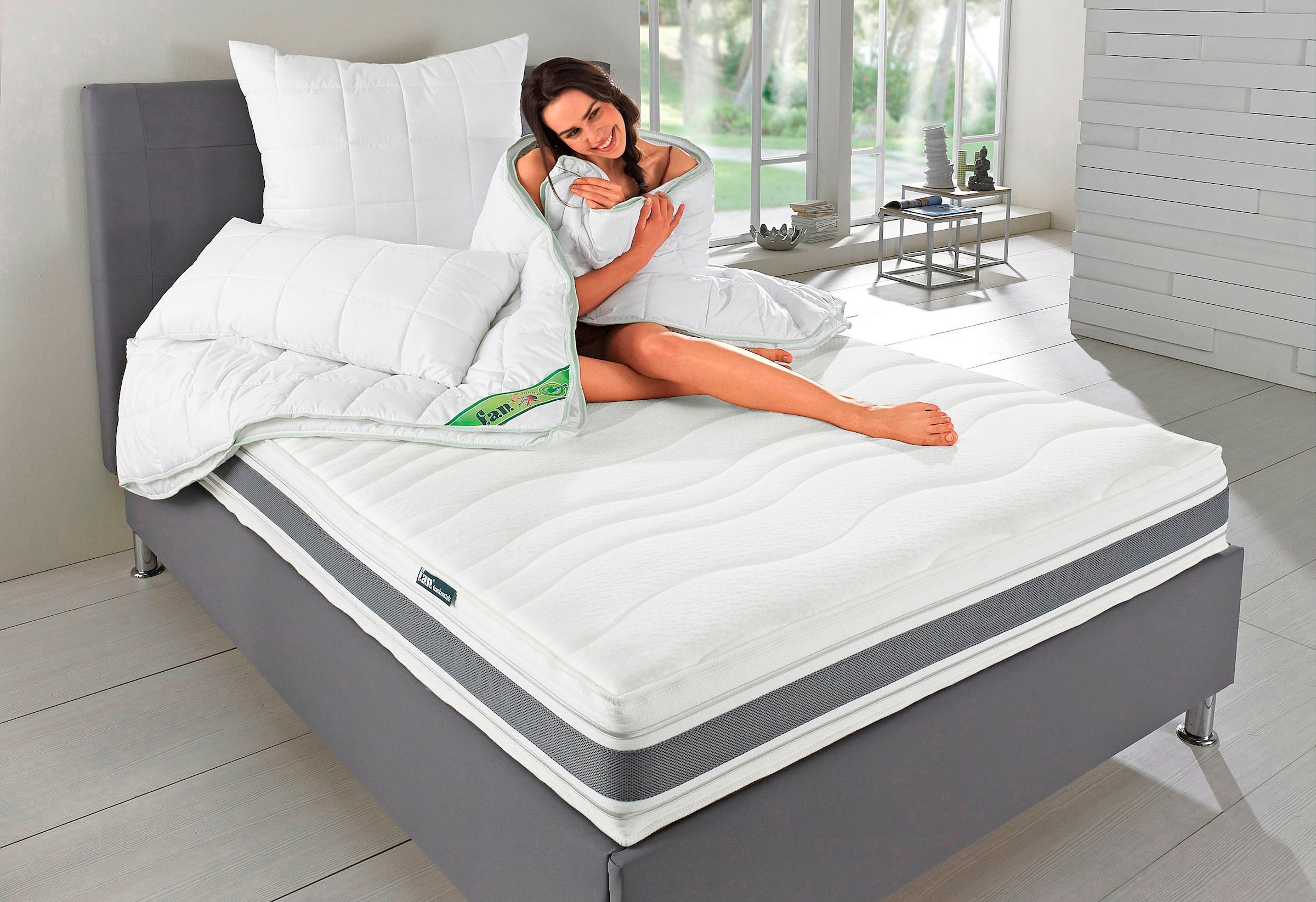Image of fan Kaltschaummatratze "Punktoflex de Luxe KS, Matratze in 90x200 cm, 140x200 cm" 22 cm hoch Raumgewicht: 40 kg/m³ 1 Stk. tlg. 7-Zonen-Luxus-Kaltschaum-Matratze, Greenfirst-Veredelung gegen Milben