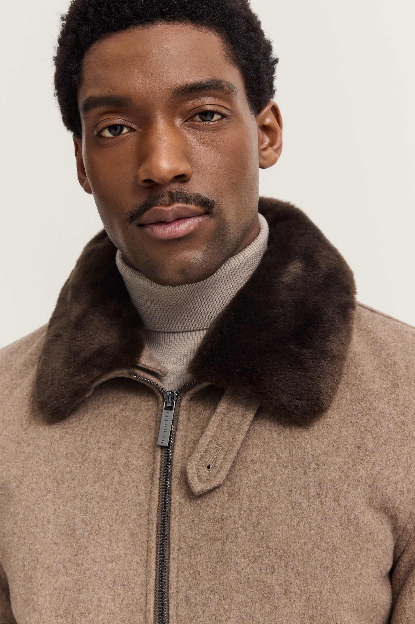 bugatti Wolljacke »Modern Fit« mit abnehmbarem Kunstfellkragen