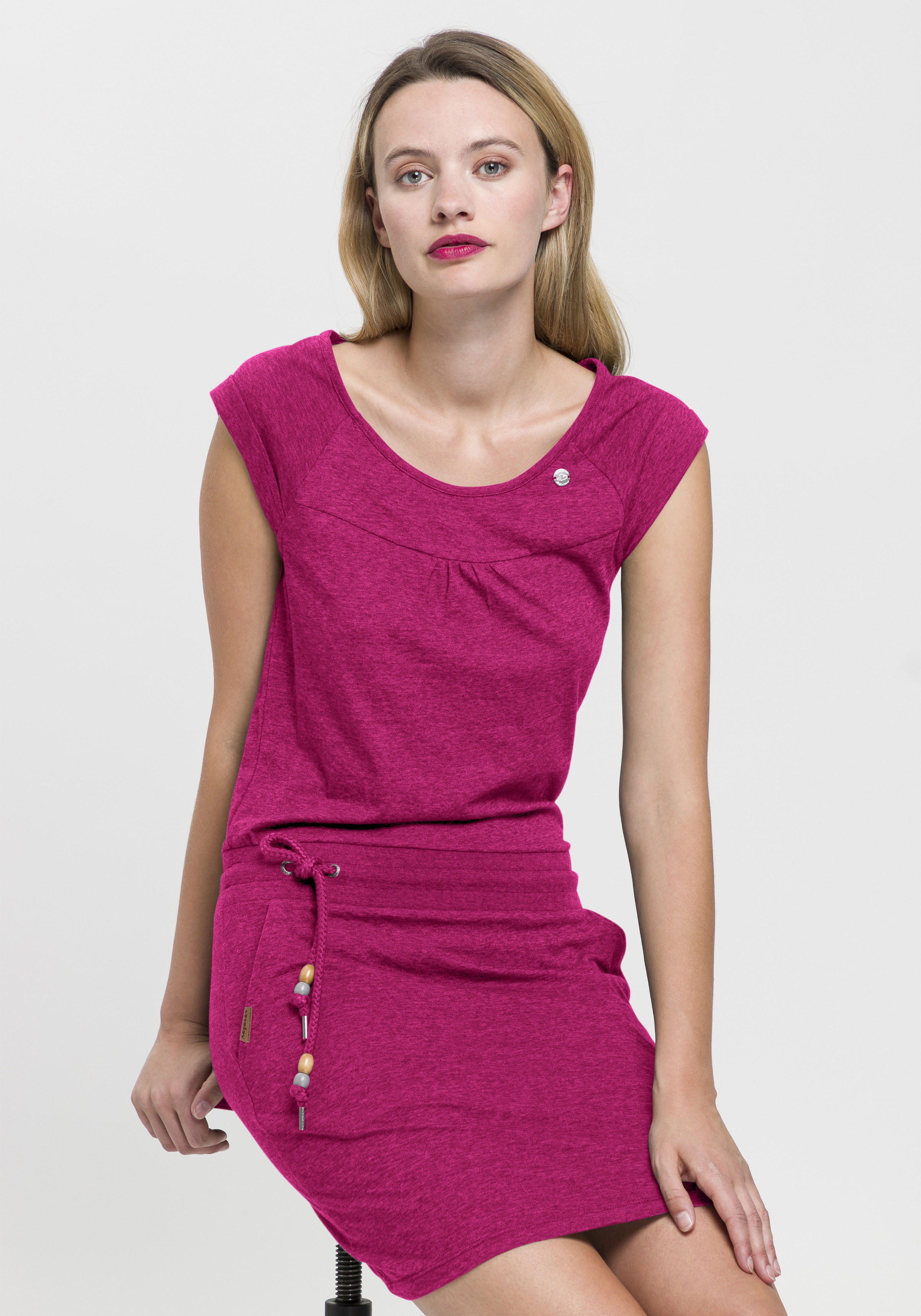 Ragwear Jerseykleid »PENELOPE UNI O«, mit Kordelzug und kontrastfarbigem Zierperlen-Besatz-Ragwear 1