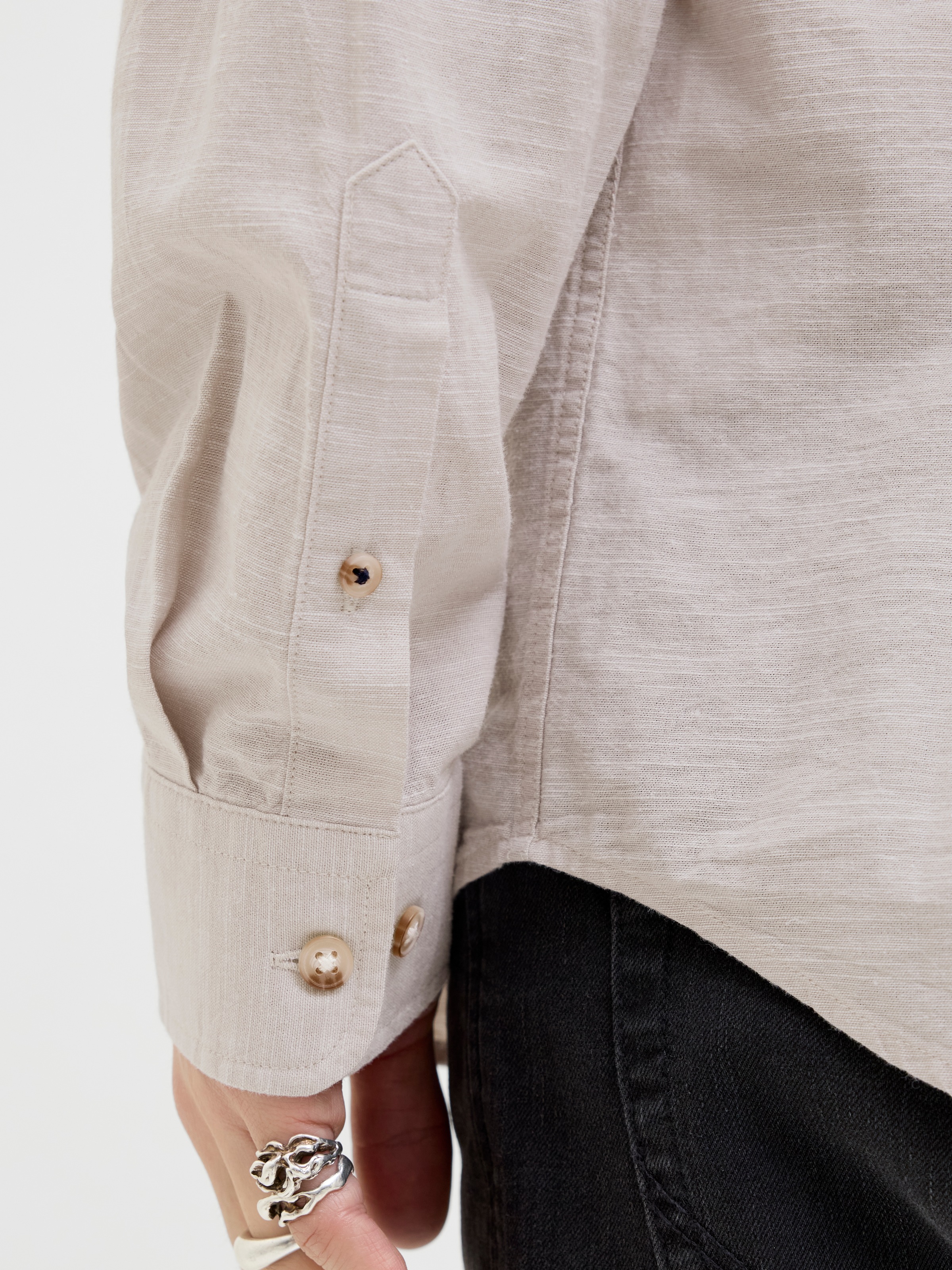 Jack & Jones Langarmhemd »JJESUMMER BAND SHIRT LS SN«, mit Bandkragen