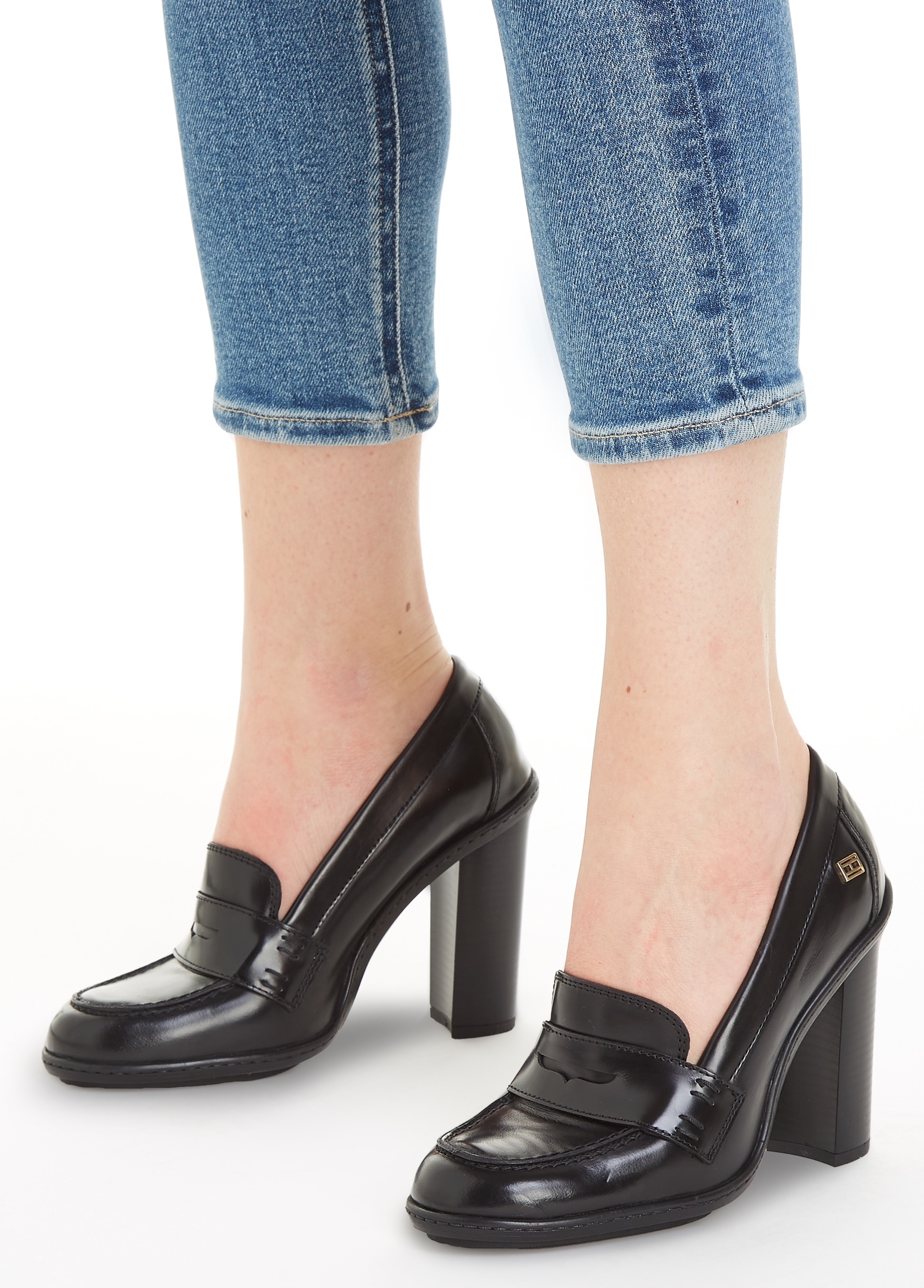 Tommy Hilfiger High-Heel-Pumps »TOMMY ESSENTIAL LOAFER PUMP«, mit modischem Zierriegel