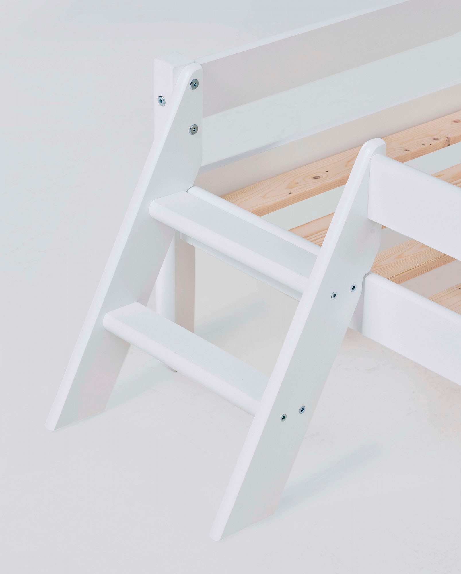 Lüttenhütt Jugendbett »ECO One«, Kinderbett mit Rausfallschutz und Leiter, 3 Farben/Matratze wählbar