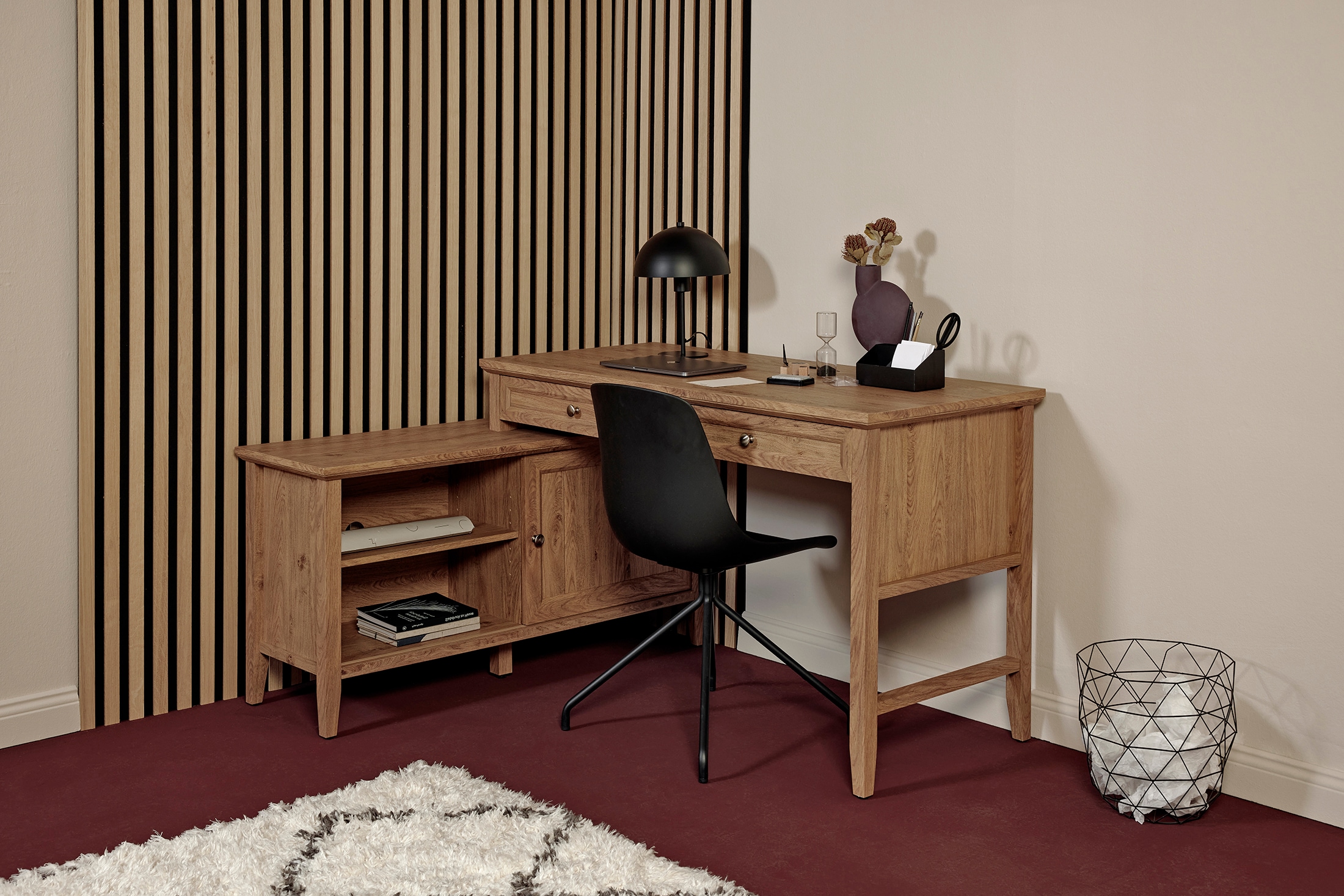 Jahnke Bureau d'angle »CLASSIC C 145 E« montage réversible, avec porte coulissante, dimensions 144,9 x 120 cm