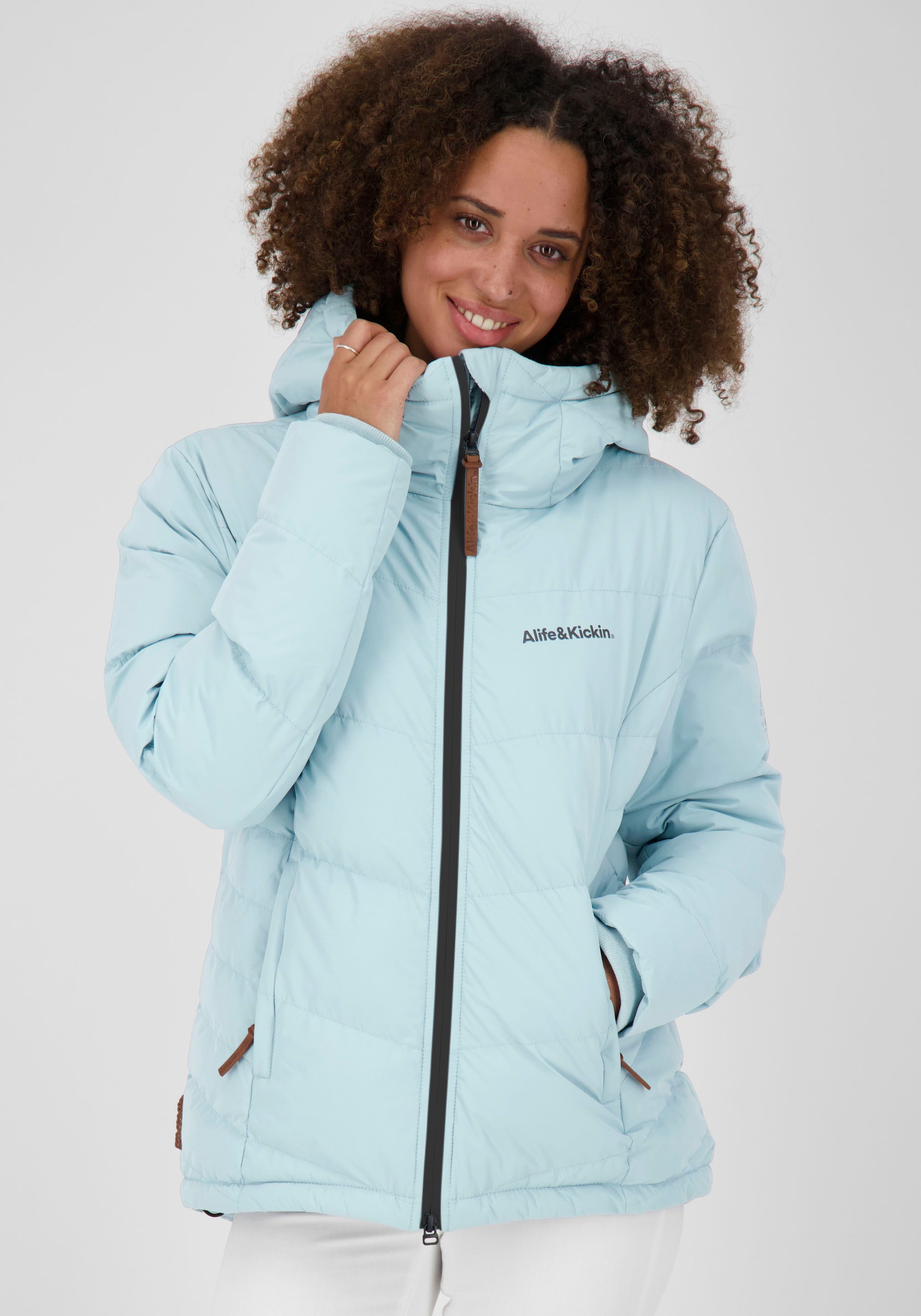 Image of Alife & Kickin Outdoorjacke »JuanaAK«, kuschelig wattierte Jacke mit Kapuze & Fleece-Innenfutter bei Ackermann Versand Schweiz