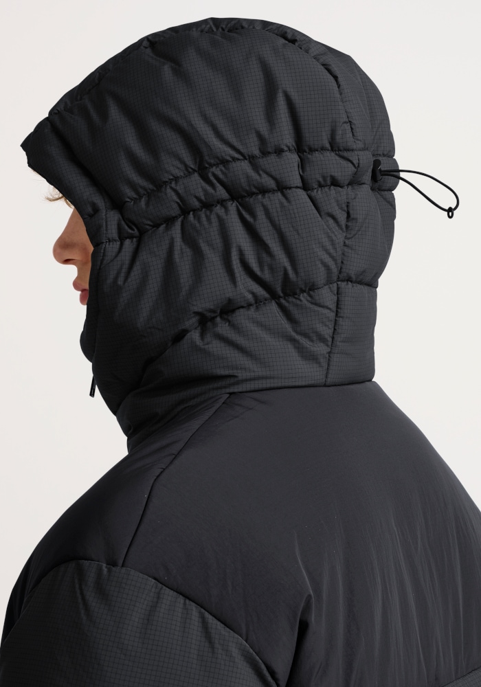 Jack Wolfskin Veste d'hiver »ICY HOLLOW HOODED JKT M« avec doublure et rembourrage en polyester, veste d'hiver, phantom