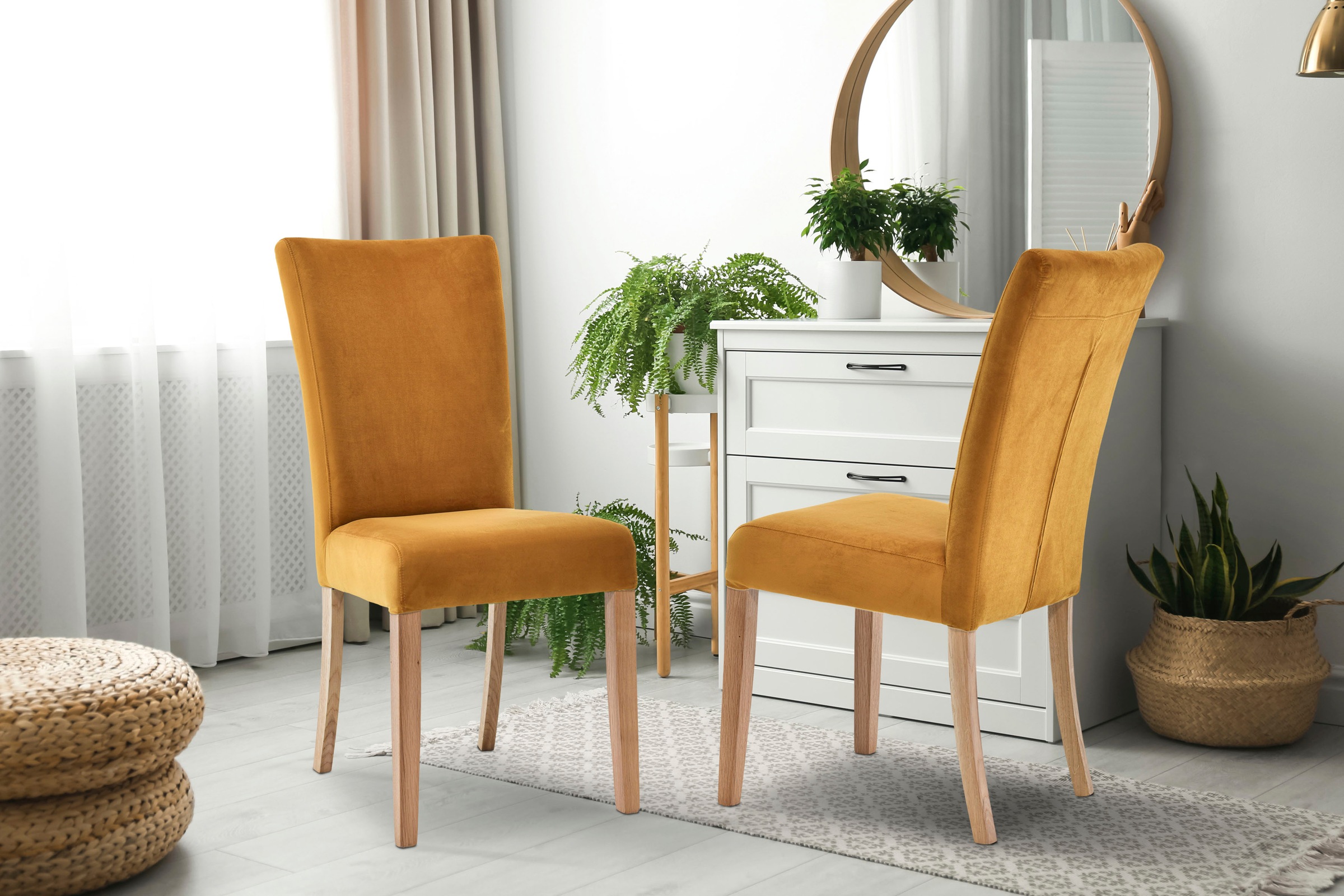 Image of Home affaire 4-Fussstuhl »Barentssee«, (Set), 2 St., Samt, im 2er Set, aus massiver Eiche natur bei Ackermann Versand Schweiz