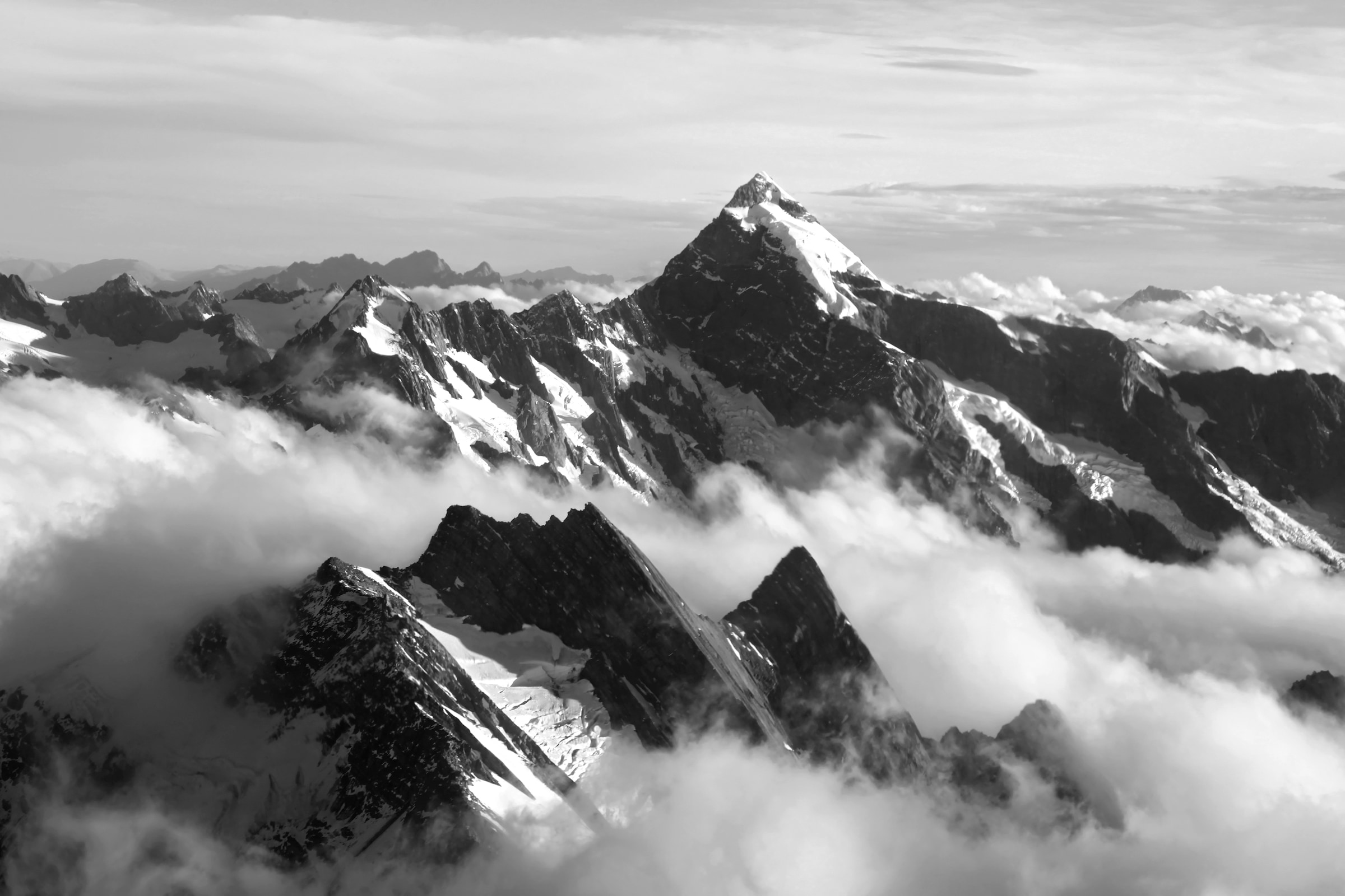 Image of Papermoon Fototapete "Gebirge Schwarz & Weiss"