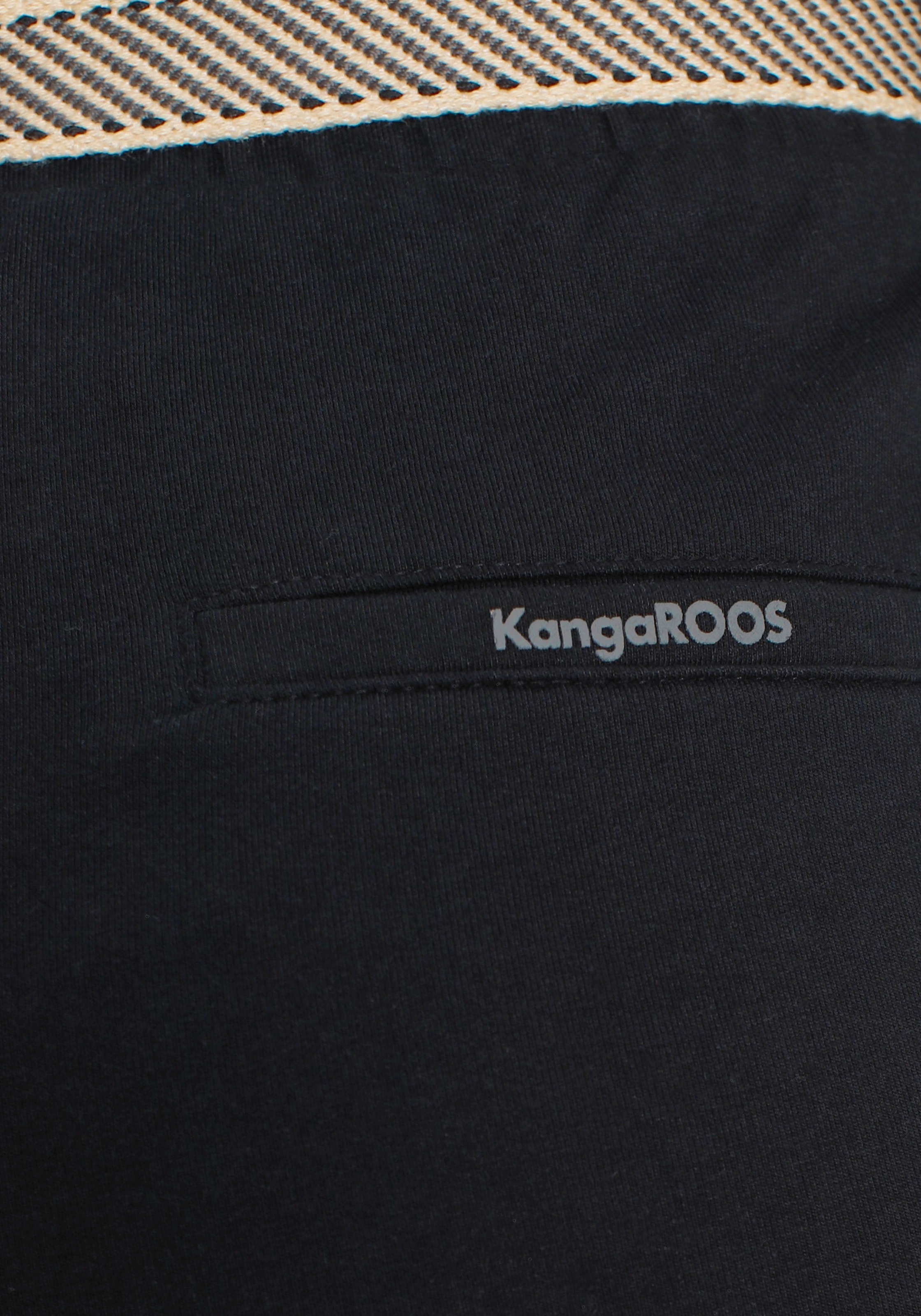KangaROOS Jogger Pants, (2 tlg., mit Gürtel), im lässigen konfektionierten Look