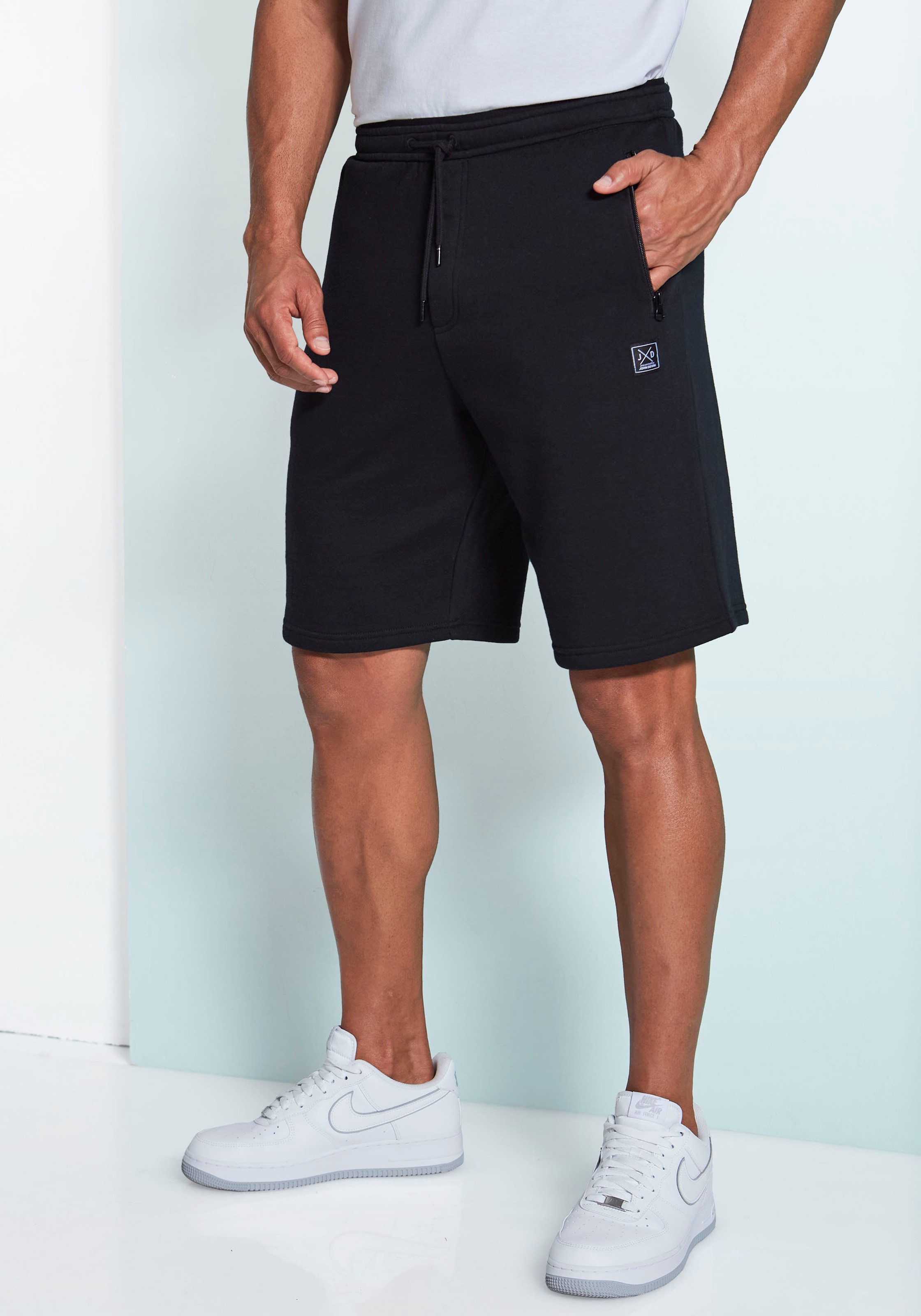 John Devin Sweatshorts, seitliche Taschen mit schwarzem Reissverschluss