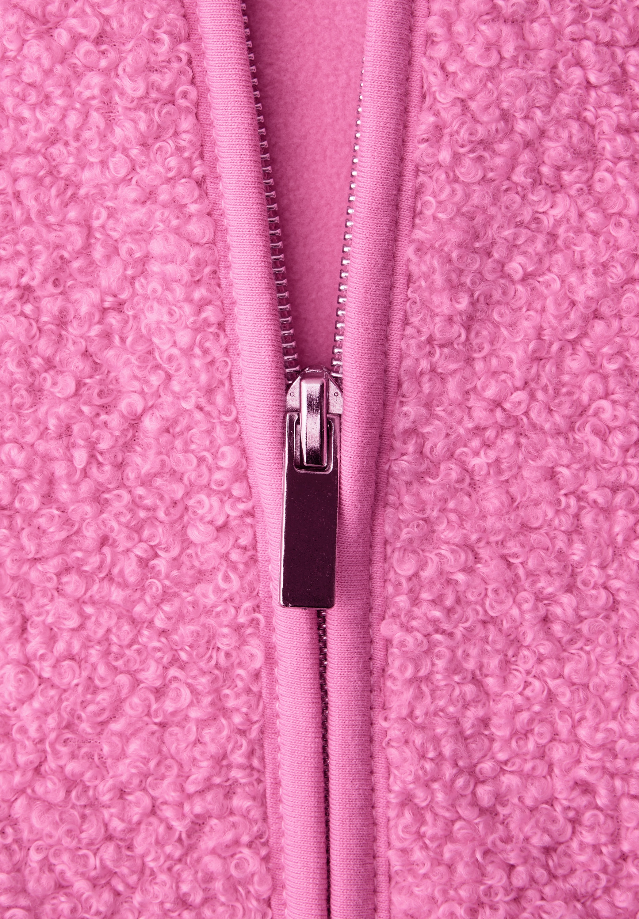 STREET ONE Plüschweste mit V-Neck aus Teddy-Material