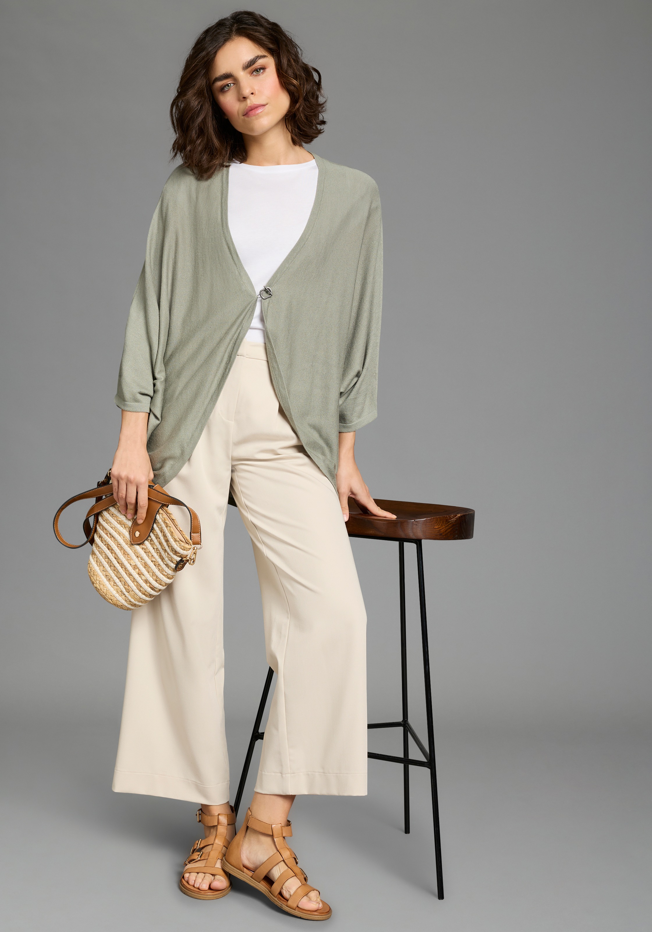 Laura Scott Strickjacke oversized, mit Verschluss und 3/4 Ärmeln