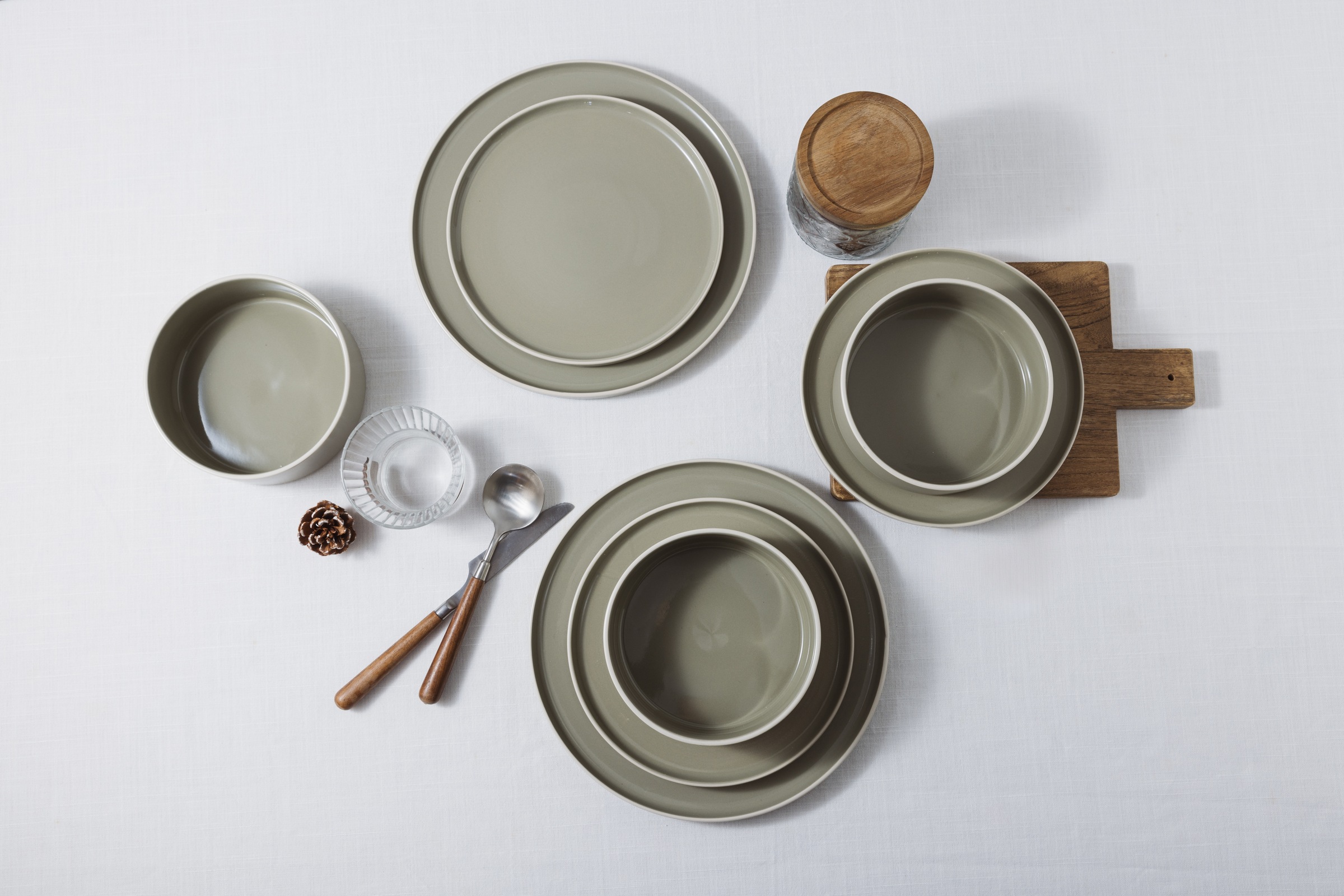 GOODproduct Set de vaisselle »Ylvii, aussen matt, innen glänzend« spülmaschinenfest und mikrowellengeeignet