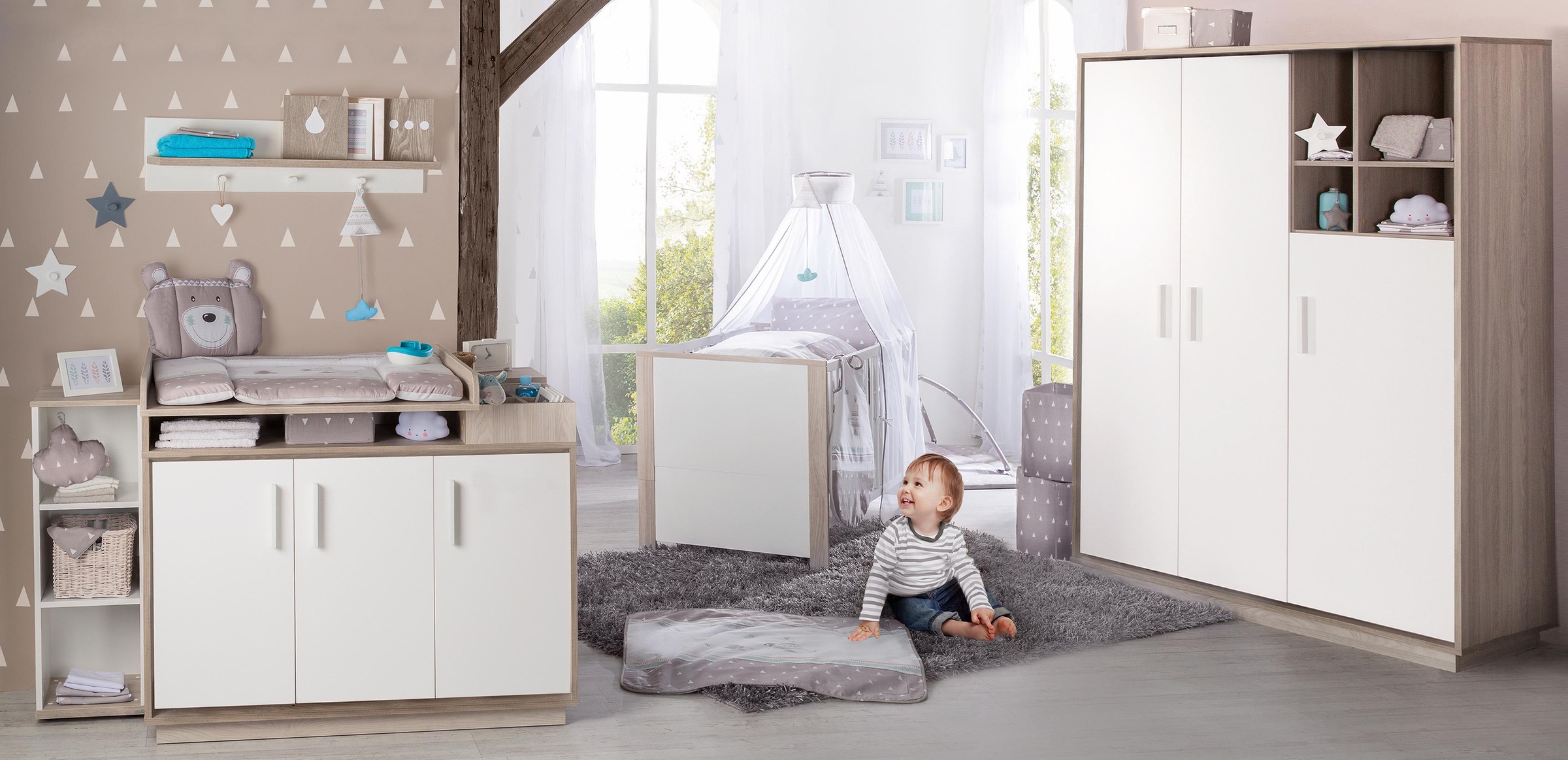 Image of roba® Babyzimmer-Komplettset »Olaf«, (Set, 3 St., Kinderbett, Wickelkommode, Kleiderschrank), mit Kinderbett, Schrank und Wickelkommode bei Ackermann Versand Schweiz