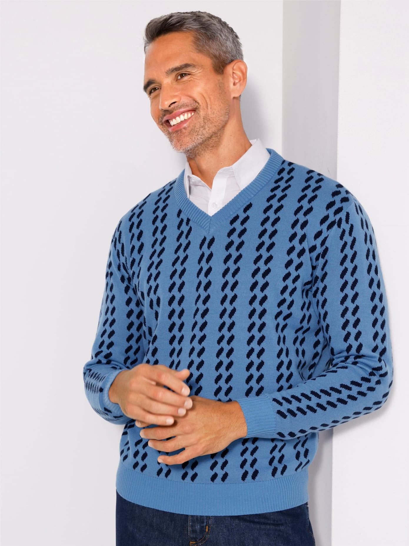 Image of Classic V-Ausschnitt-Pullover "V-Pullover"