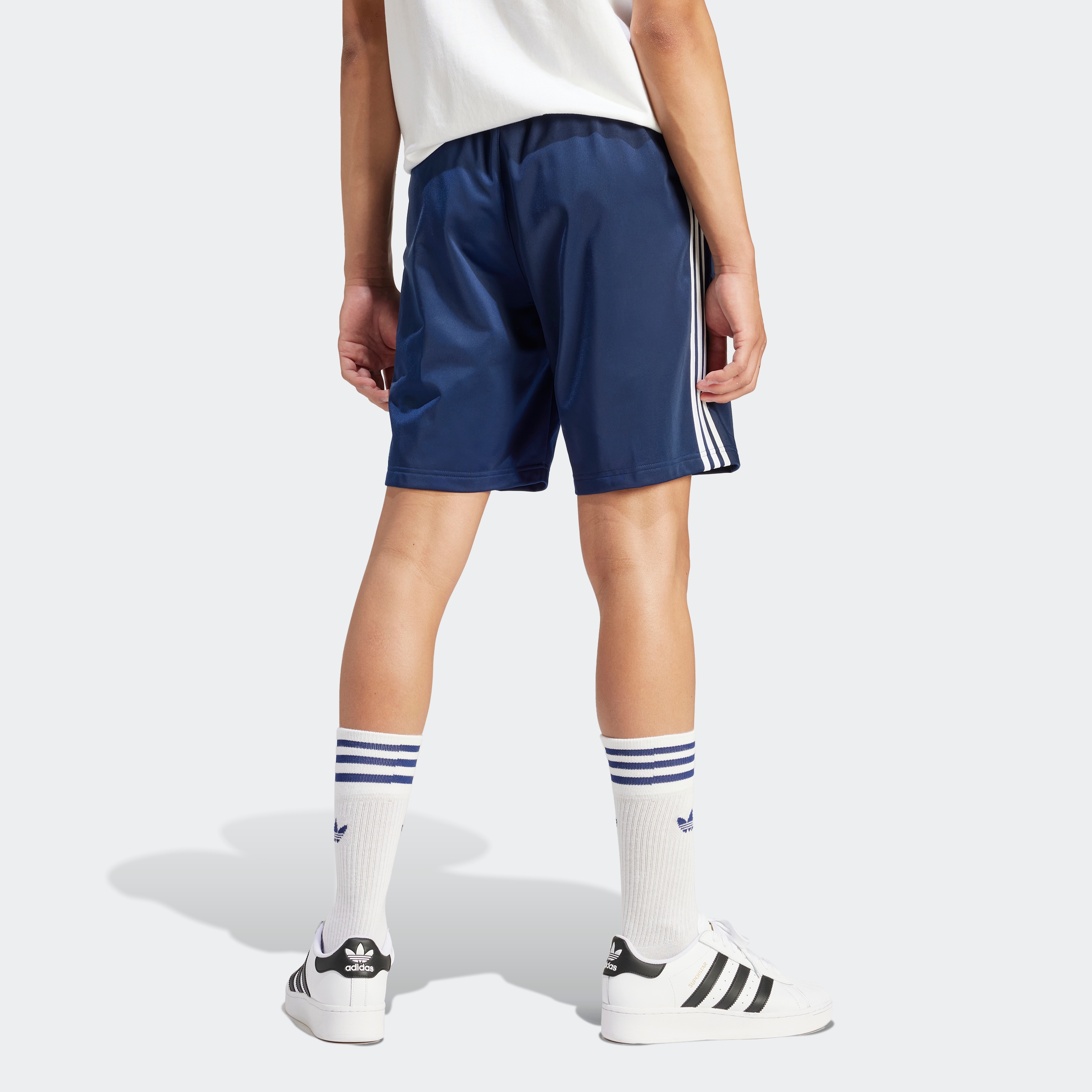 adidas Originals Shorts »FBIRD SHORT«, (1 tlg.)