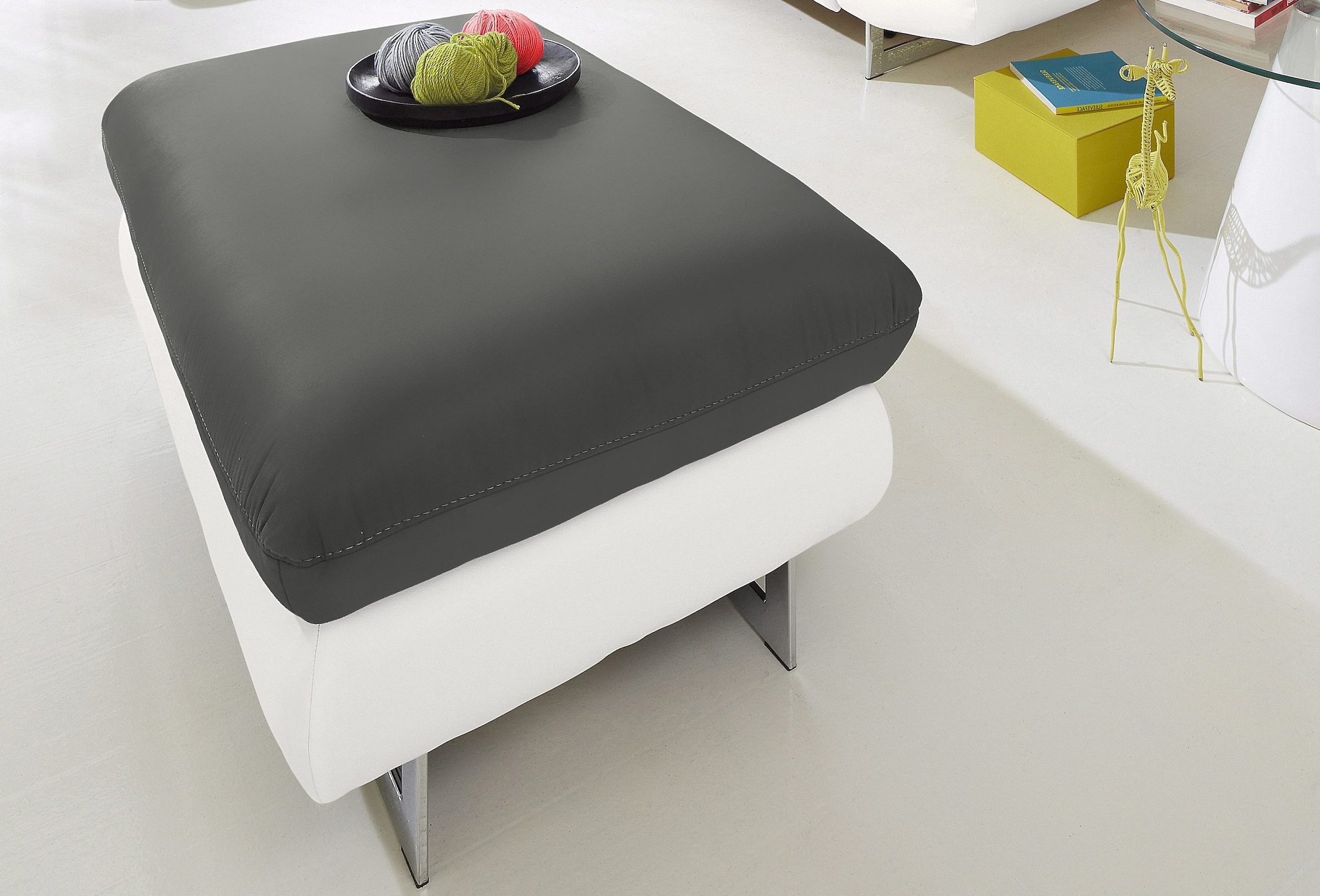 Image of COTTA Hocker "Solution"