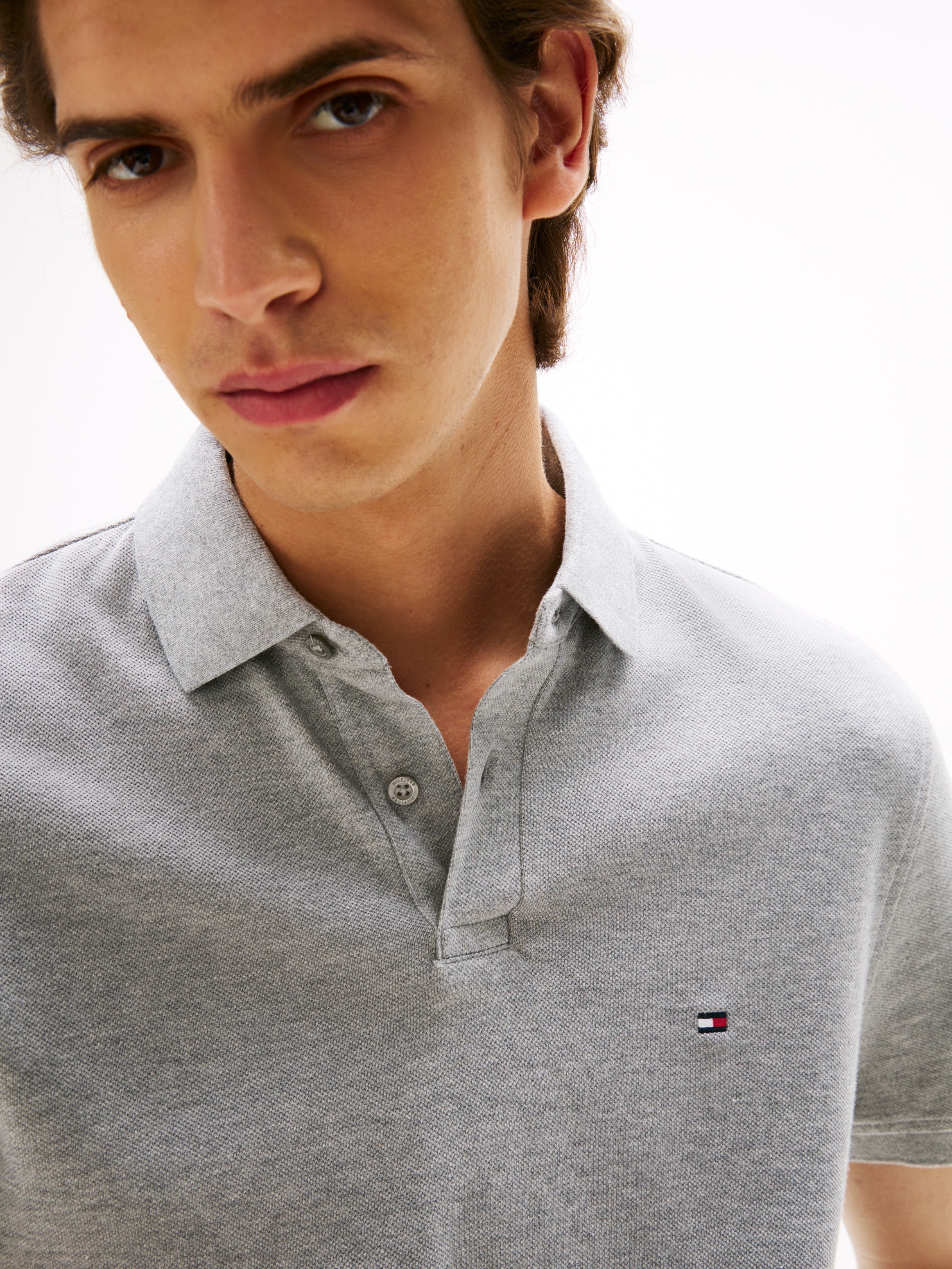 Tommy Hilfiger Poloshirt »1985 REGULAR POLO mit Kontraststreifen und Knopfleiste«, unifarben, sportlich, regular fit, Baumwollmix, Polokragen