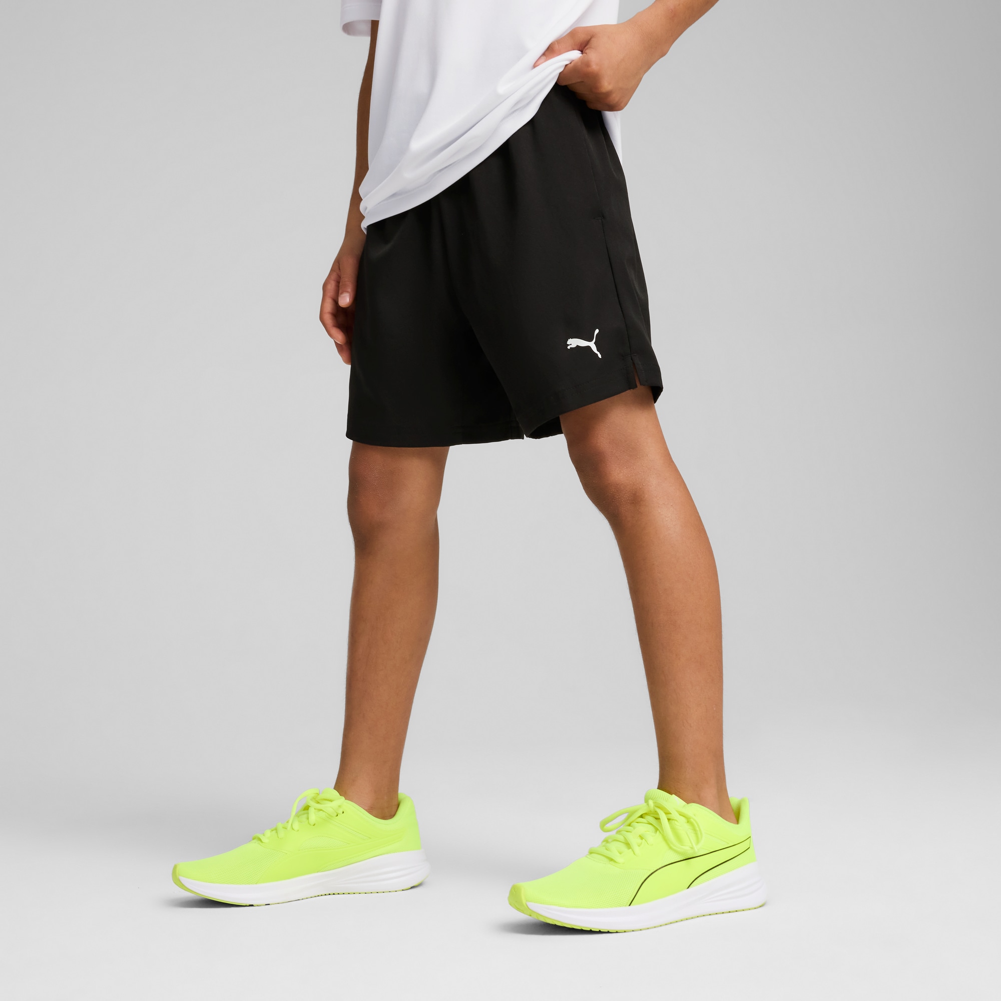 Image of PUMA Shorts "TAD ESS WOVEN SHORTS B" mit dryCELL Technologie, feuchtigkeitsableitend, mit Kordelzugbund