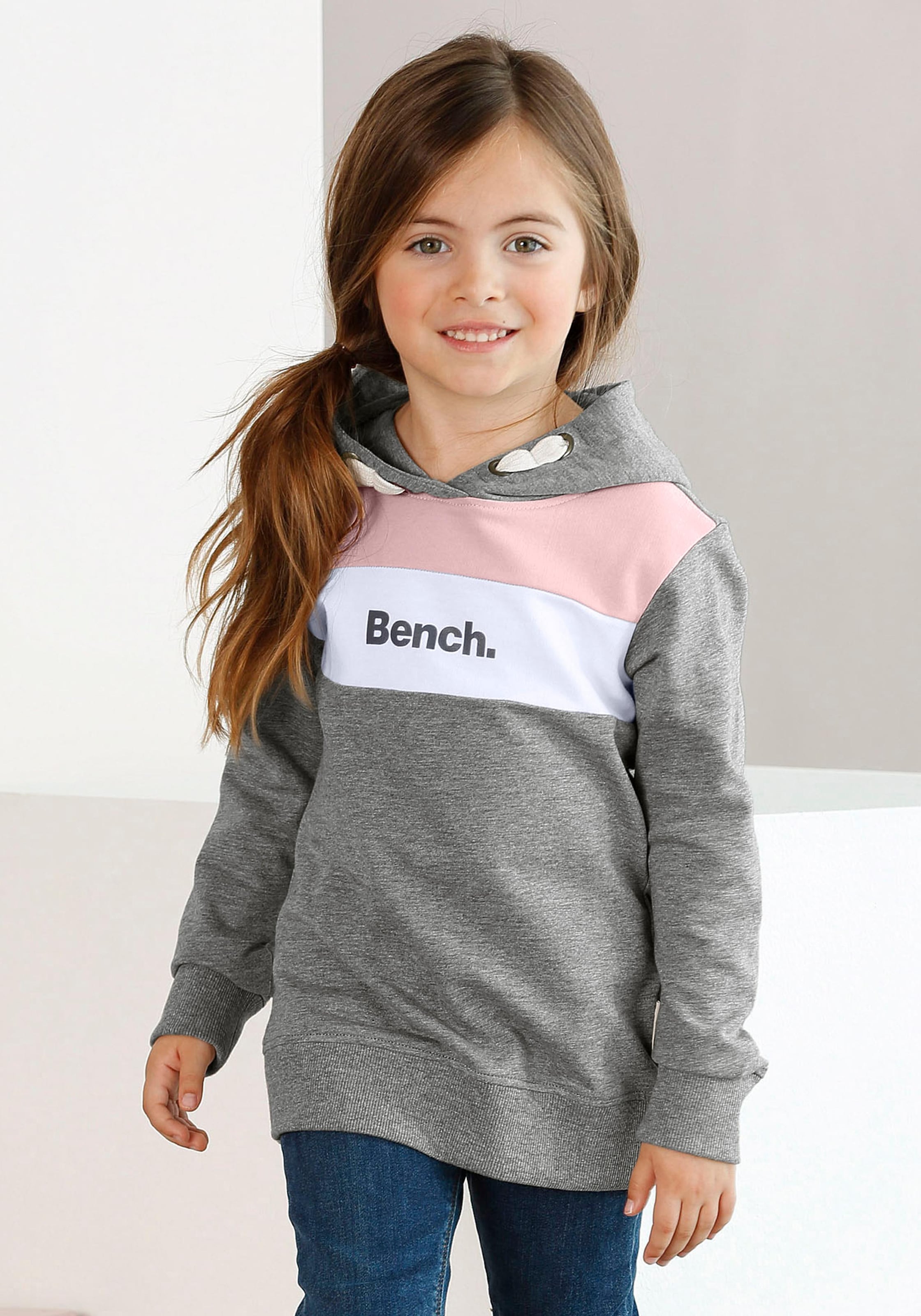 Bench. Kapuzensweatshirt, mit kontrastfarbenen Einsätzen kaufen