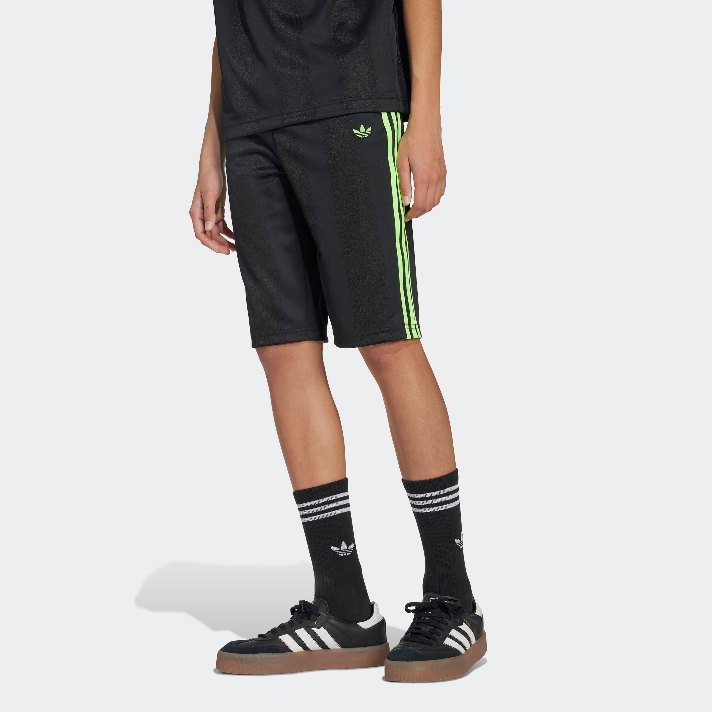 Image of adidas Originals Shorts "FUSS" für Kinder, mit Allover-Print, aus Polyester, mit Mesh-Futter