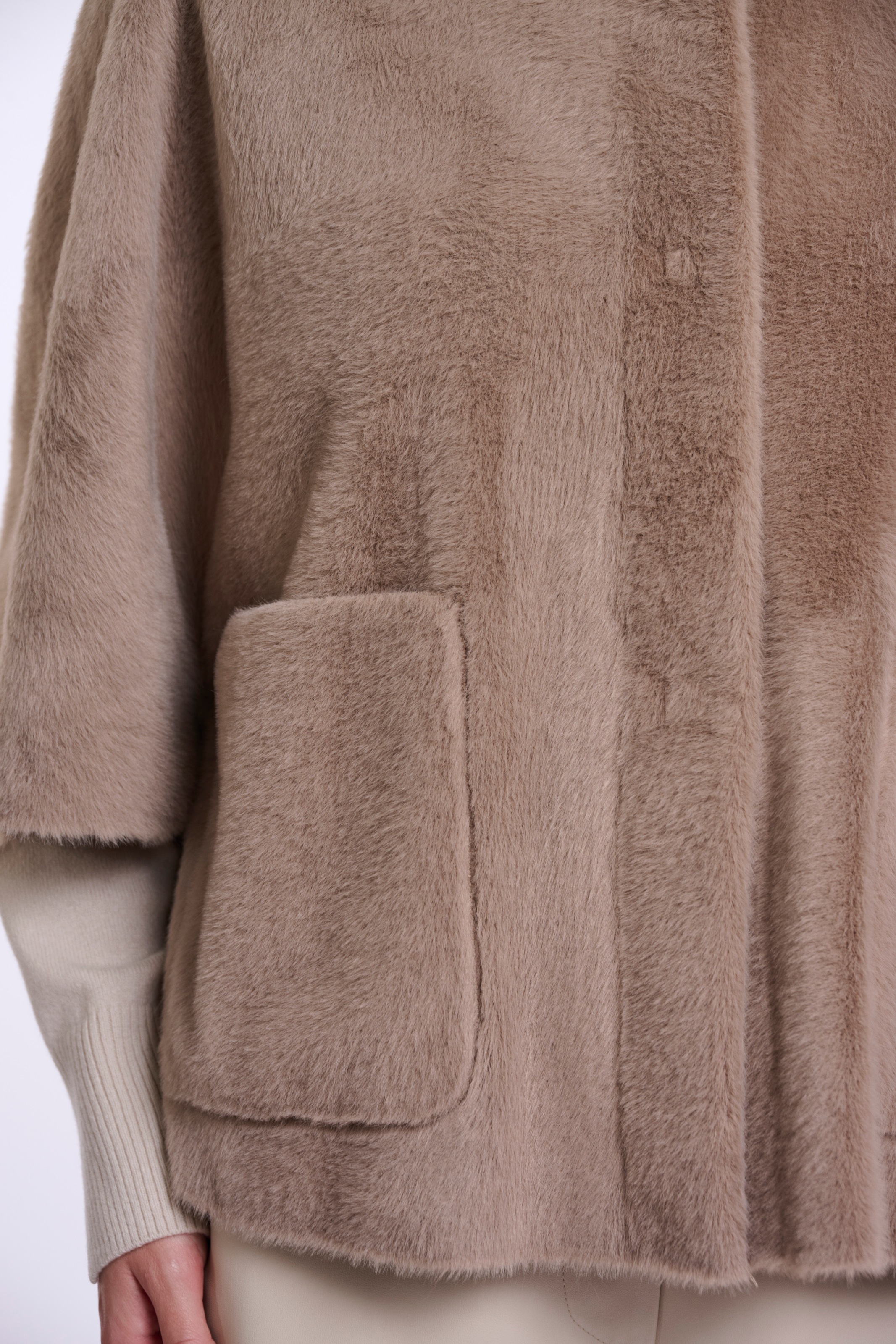 Rino & Pelle Strickcape Fellimitat-Jacek mit Halbarm und Stehkragen