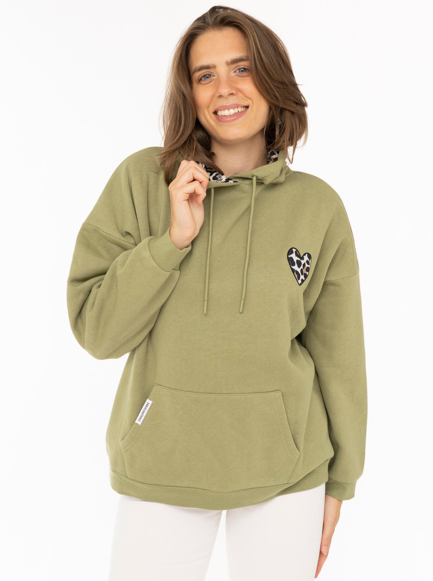 Image of Zwillingsherz Hoodie ""Leo Herz"", Oversized, Kapuzenfutter und aufgesticktes Herz in Leomuster