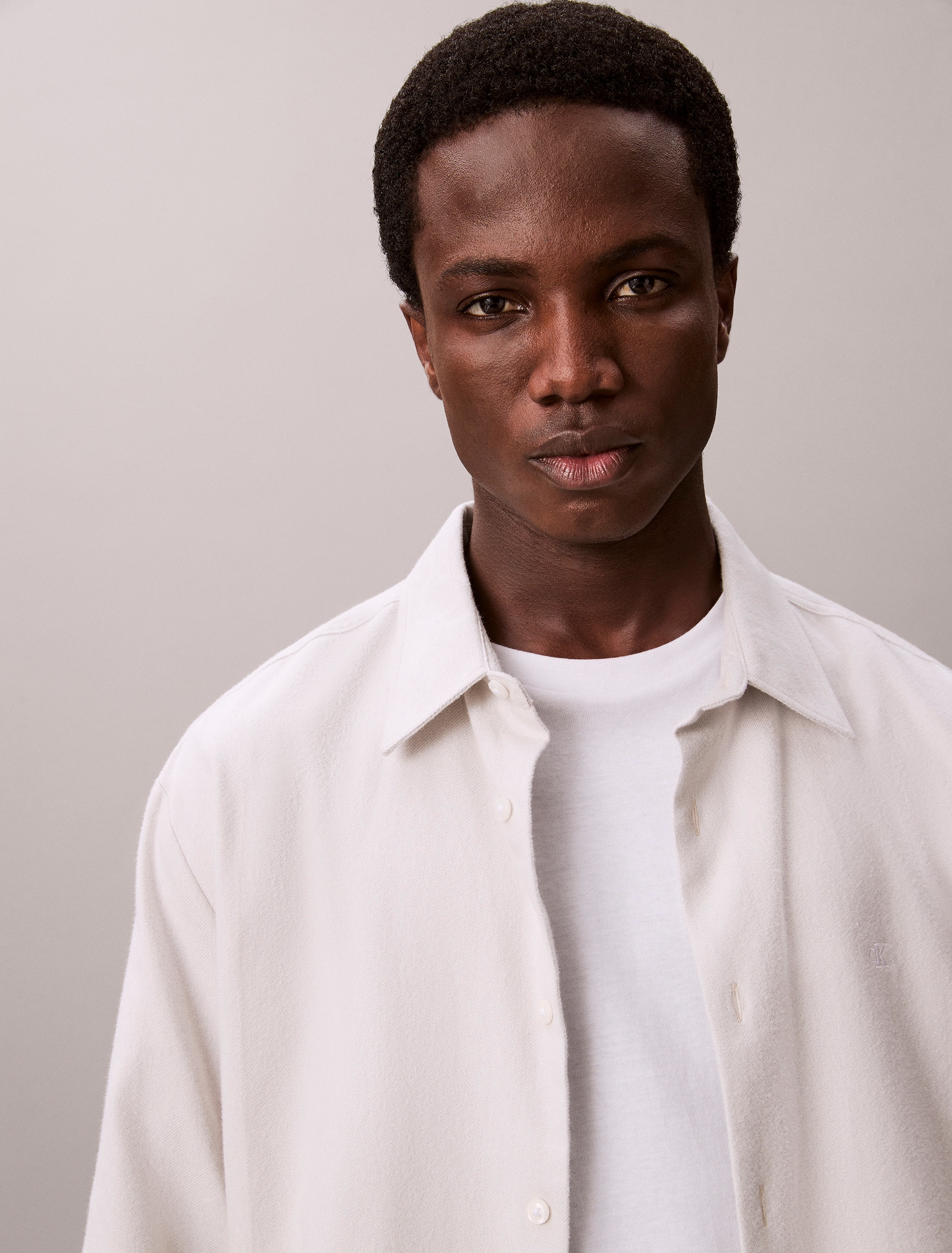 Calvin Klein Flanellhemd »LS MELANGE FLANNEL EASY SHIRT« Mit Rundhalsausschnitt, regular fit