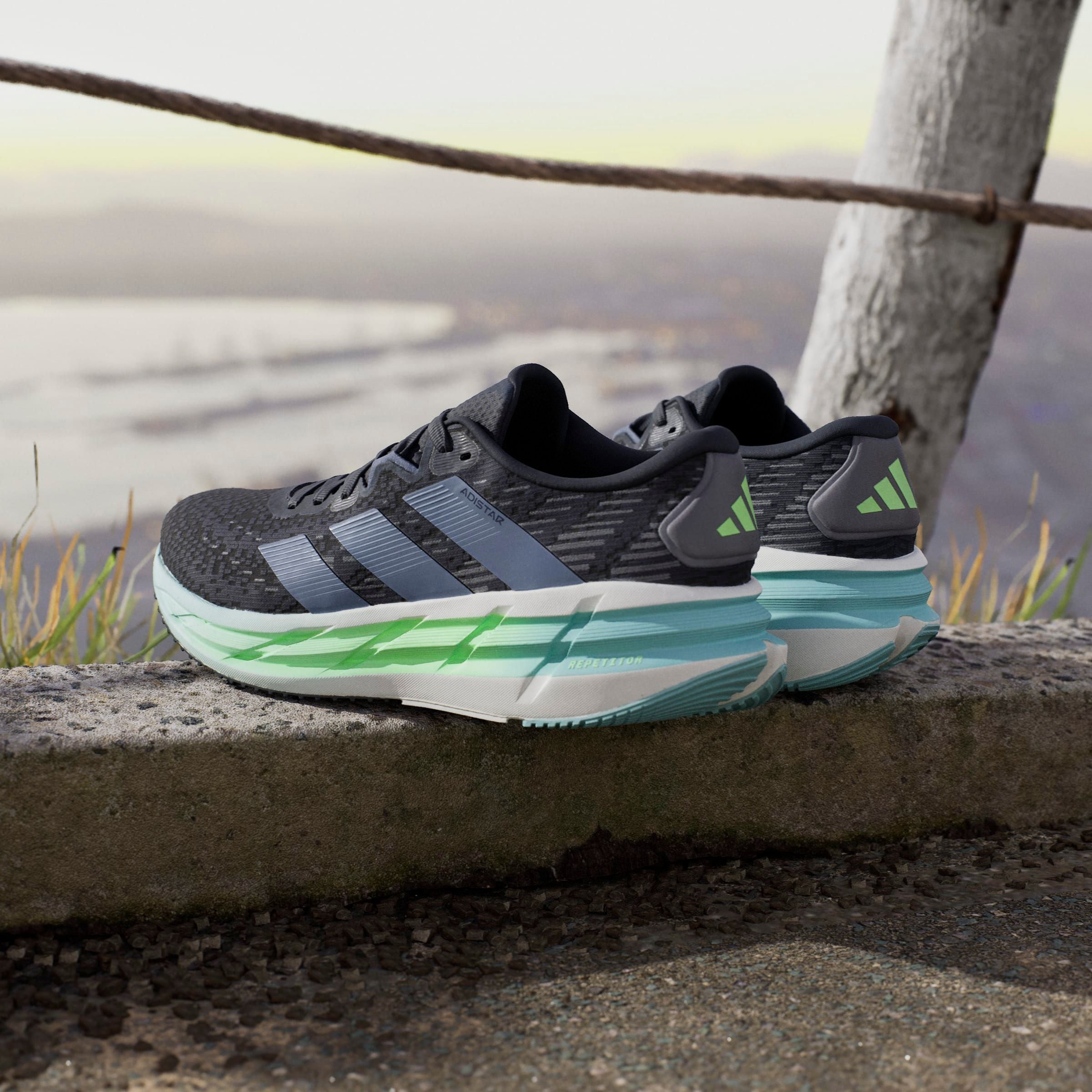 adidas Performance Chaussure de course »ADISTAR 4«