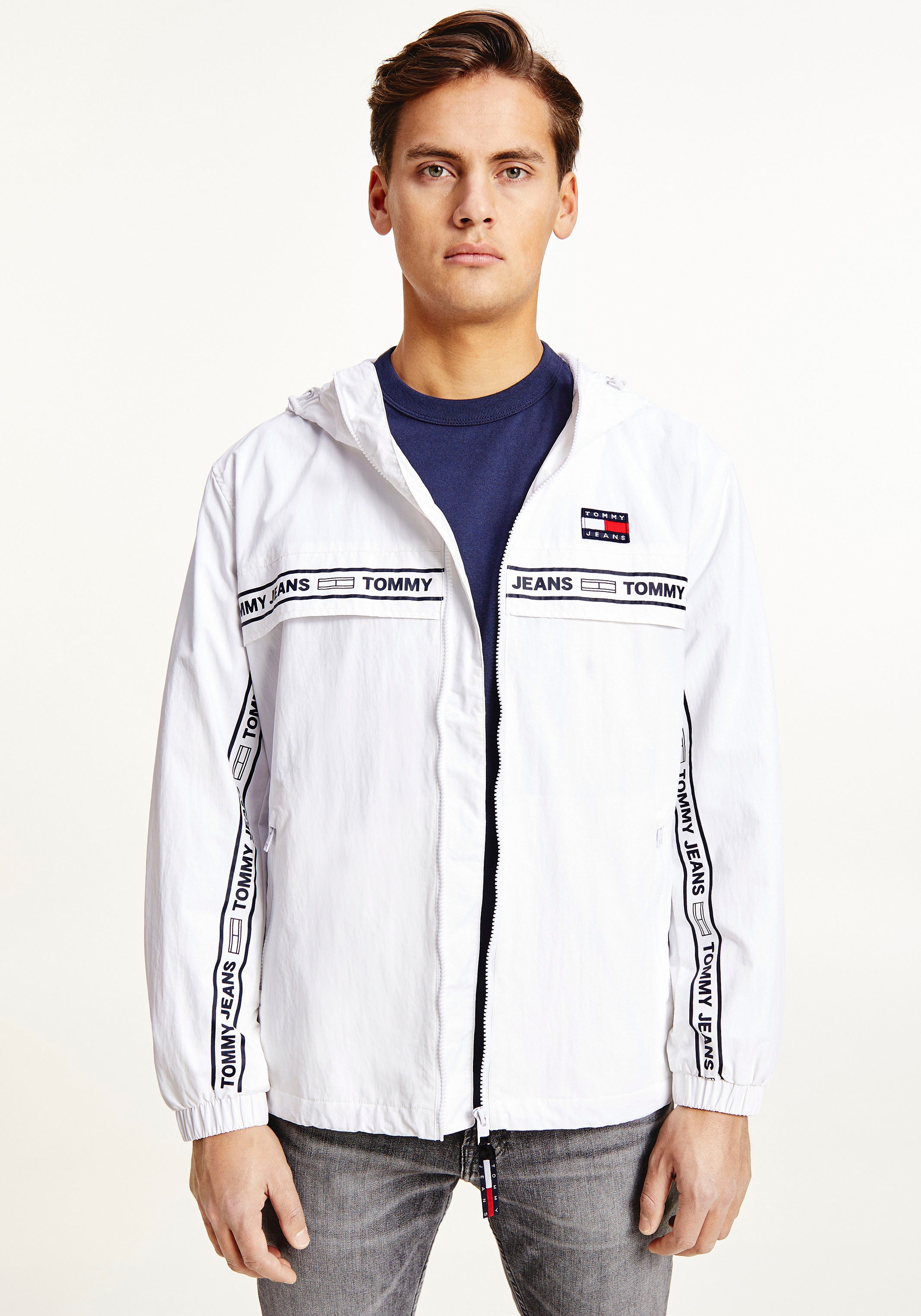 Image of Tommy Jeans Windbreaker »TJM CHICAGO TAPE« bei Ackermann Versand Schweiz