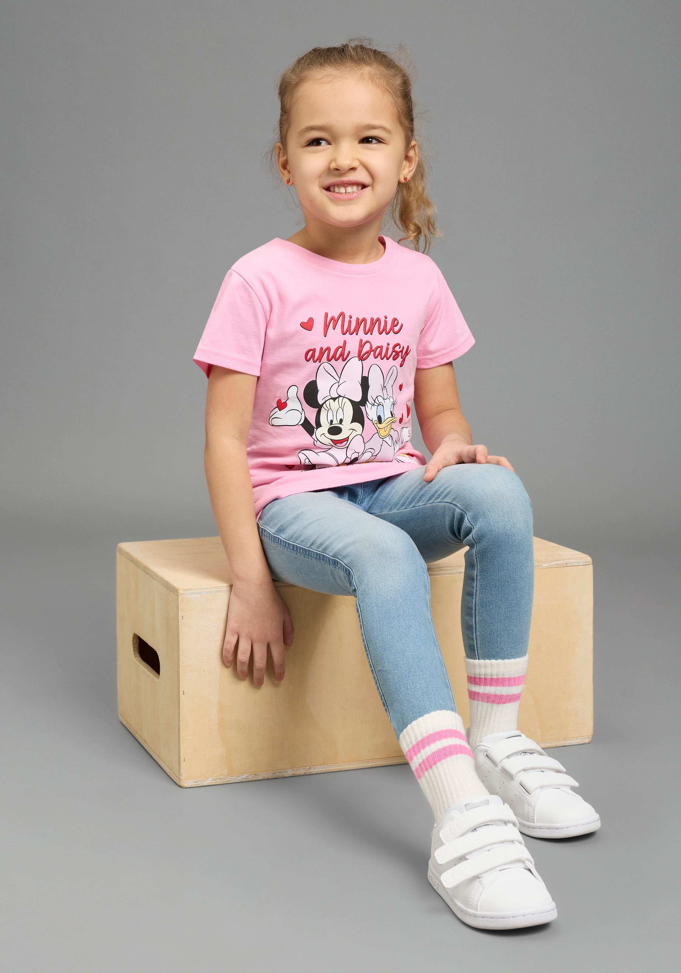 KIDSWORLD T-shirt »MINNIE & DAISY - Disney Shirt« modischer Stil, Kurzarm, auch in grossen Grössen, aus Baumwolle
