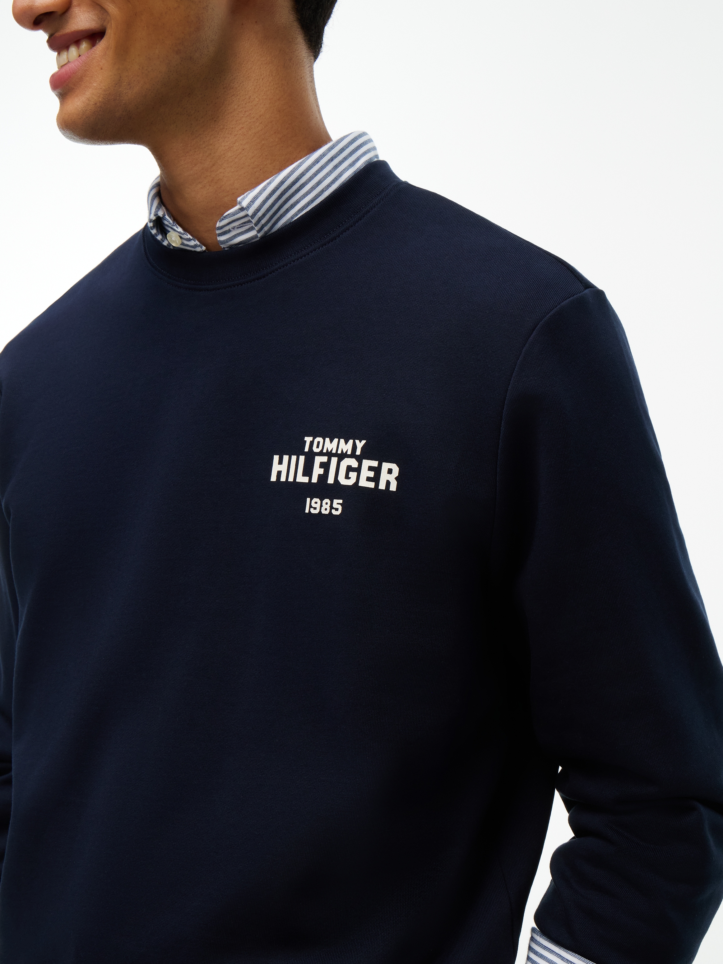 Tommy Hilfiger Sweatshirt »HILFIGER 1985 REF TERRY CREW«, aus Baumwoll-Terry, Regular Fit
